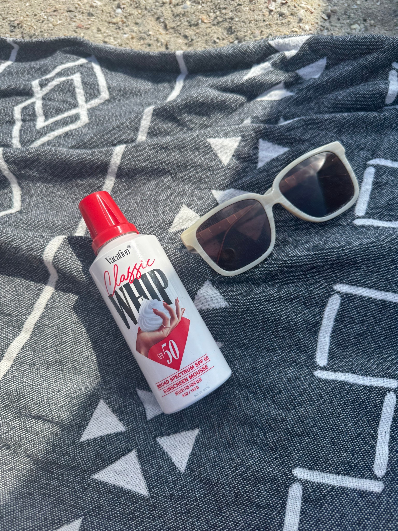 ☀️ SPF is the real main character
Not just a step—the step. Wearing sunscreen daily is my forever non-negotiable 🧴✨

Currently loving this one from @revolvebeauty — lightweight, invisible, and plays so well under makeup. 🤍

#SPFeveryday #RevolveBeauty #skinfirst #cleanskincare #sunprotected #beautyflatlay #aestheticessentials #spfobsessed #glowingskin #grwm

#LTKFamily #LTKSeasonal #LTKActive