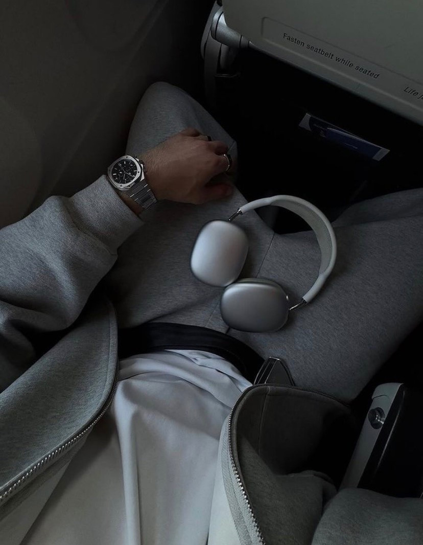 Men’s activewear 🩶

#mens #sneakers #joggers #tee #sweatshirt watch phone case tee travel shorts Nike new balance on cloud

#LTKootd #LTKTravel #LTKMens