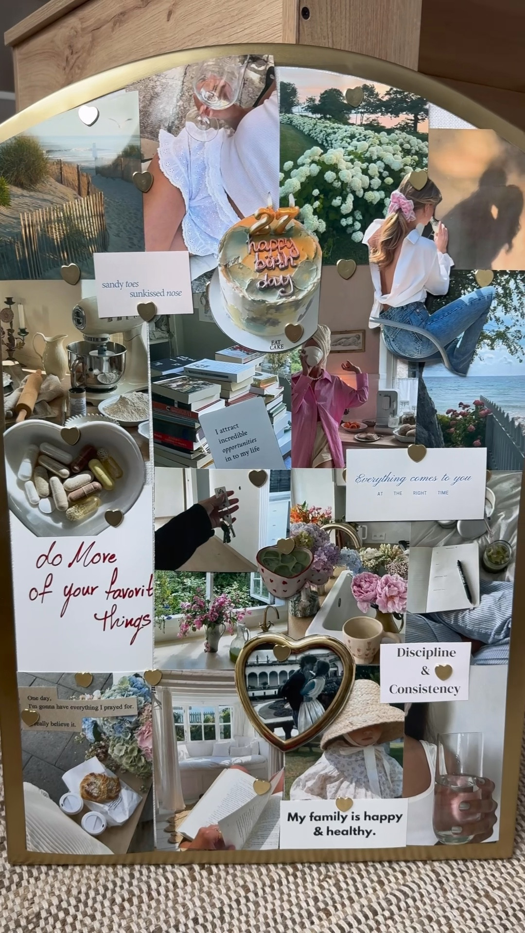 Bulletin board for 2024 vision board ✨

#LTKVideo #LTKfindsunder100 #LTKhome