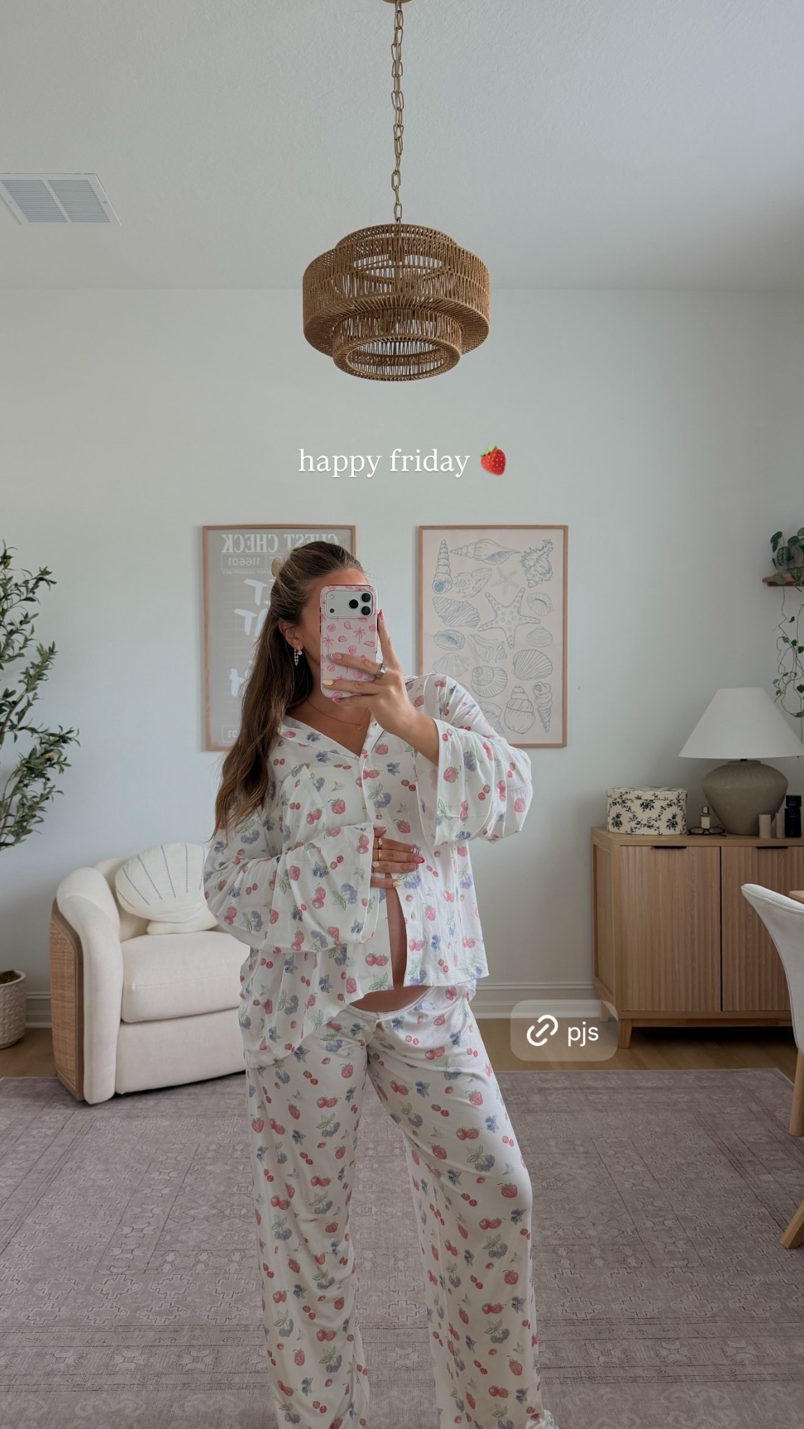 happy friday 🍓 @djerfavenue pajamas! come in a ton of prints and look so cute with or without a bump!

#LTKBump #LTKmorningroutine #LTKootd
