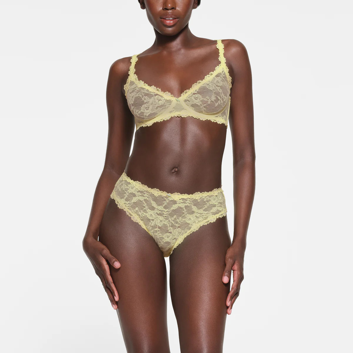STRETCH LACE | SKIMS (US)