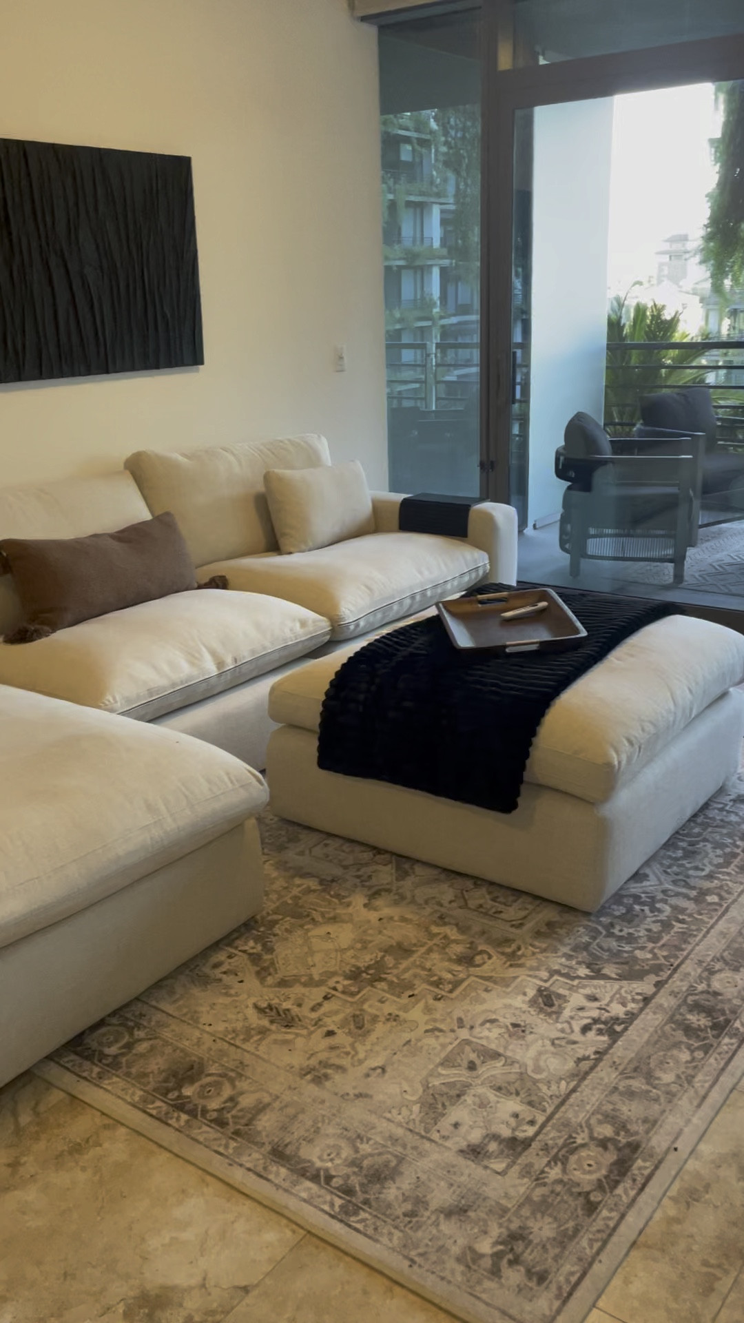 Shop my living room rug 🫶🏼

#LTKFind #LTKstyletip