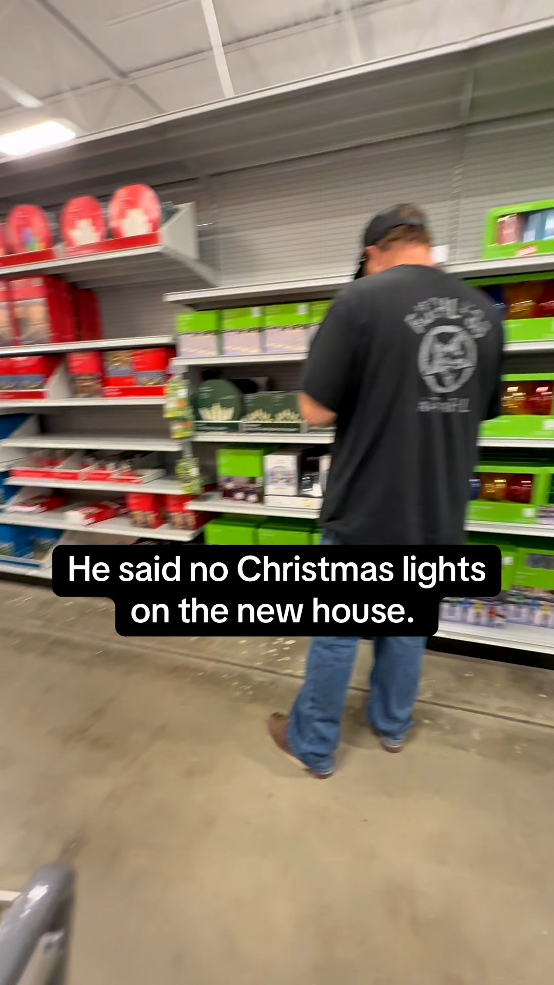 Do all husbands secretly enjoy the holidays and all the things that come with the season?! 😂 

#LTKdayinmylife #LTKHoliday