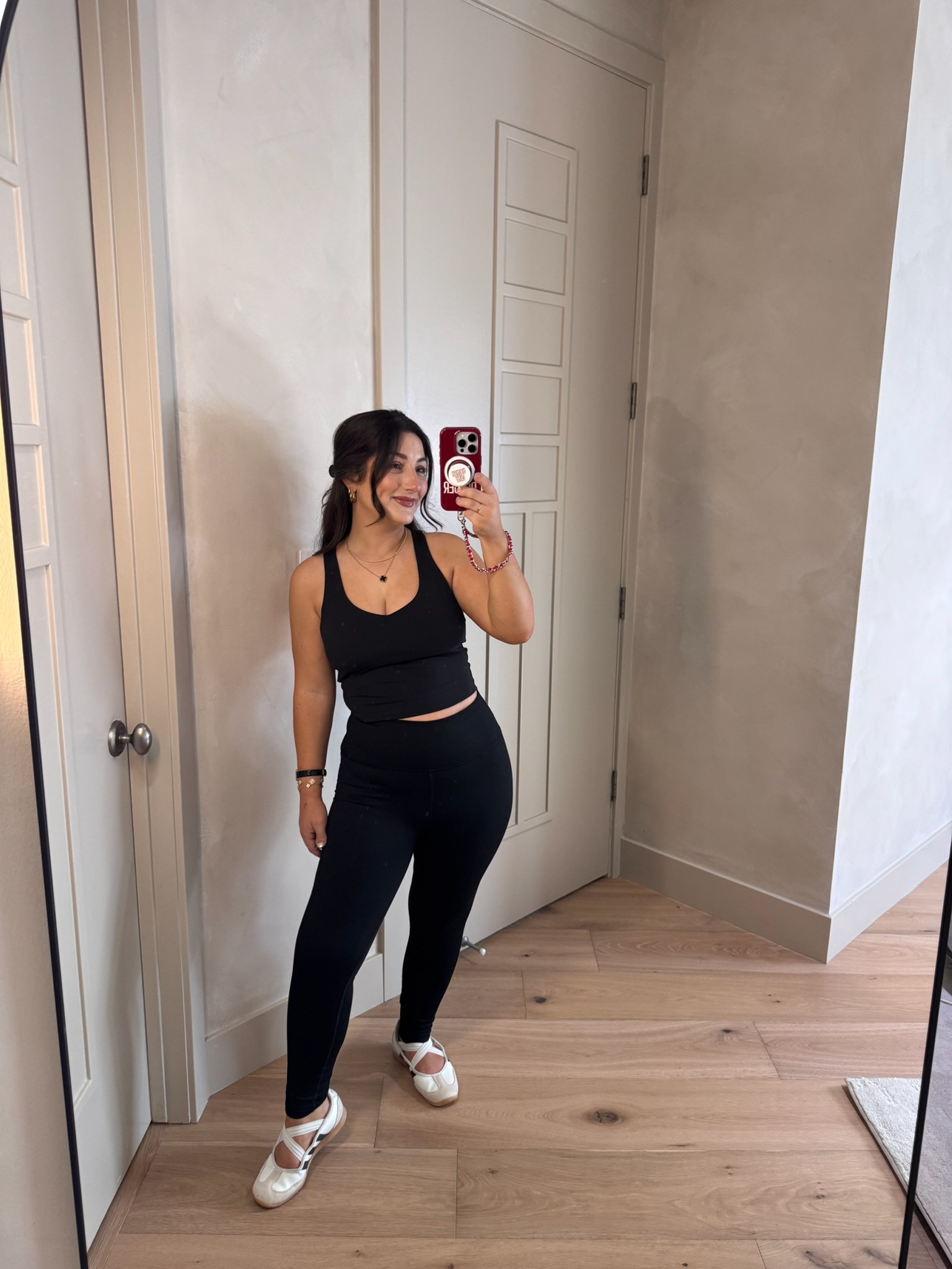 One of my go-to outfits for workouts! 

Define high waisted 7/8 leggings
Size small 

Anywhere cropped bra tank 
Size small 

5’0” 140lbs 

 #LTKootd #LTKPetite #LTKActive