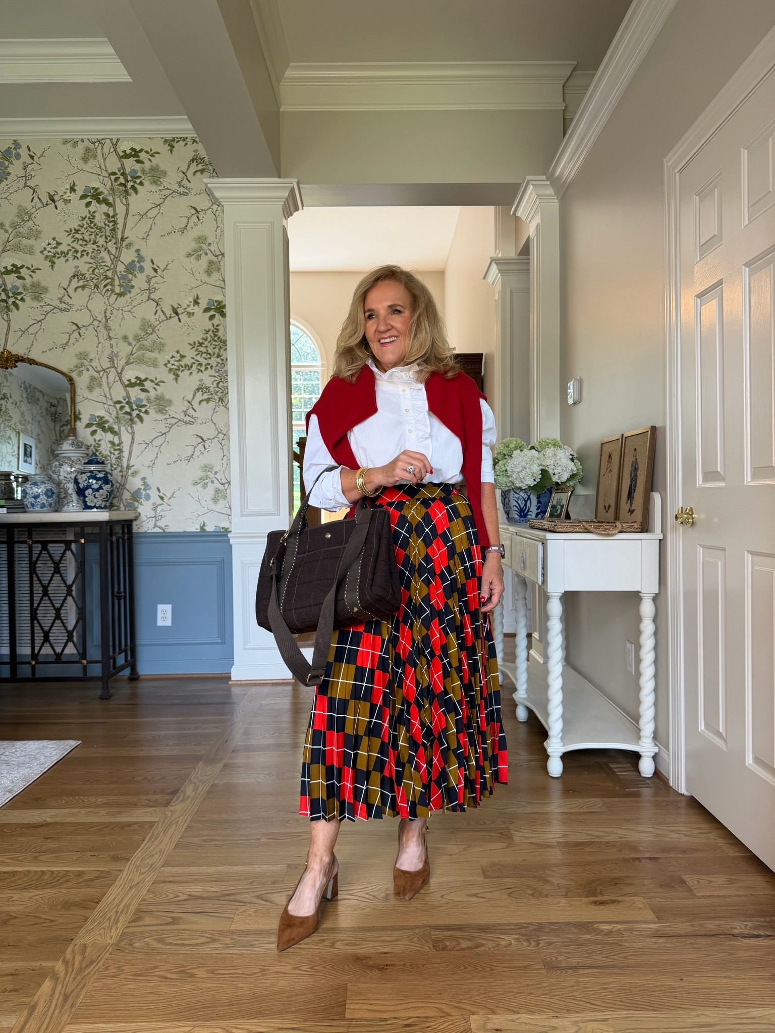 Argyle skirt small
White blouse med (I do think the small would be better)
Cashmere sweater med 

#LTKOver40 #LTKootd #LTKWorkwear