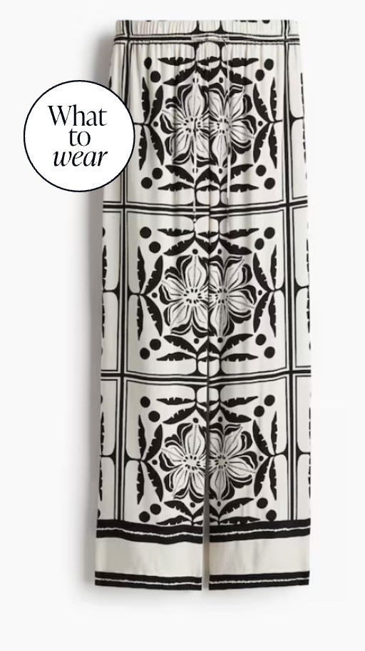 Loose flowy pants are what I’m wearing this spring. These are so good for casual days or dress them up for a night out!


#chicover50
#flowypants
#prints


#LTKSaleAlert #LTKSeasonal #LTKFindsUnder50