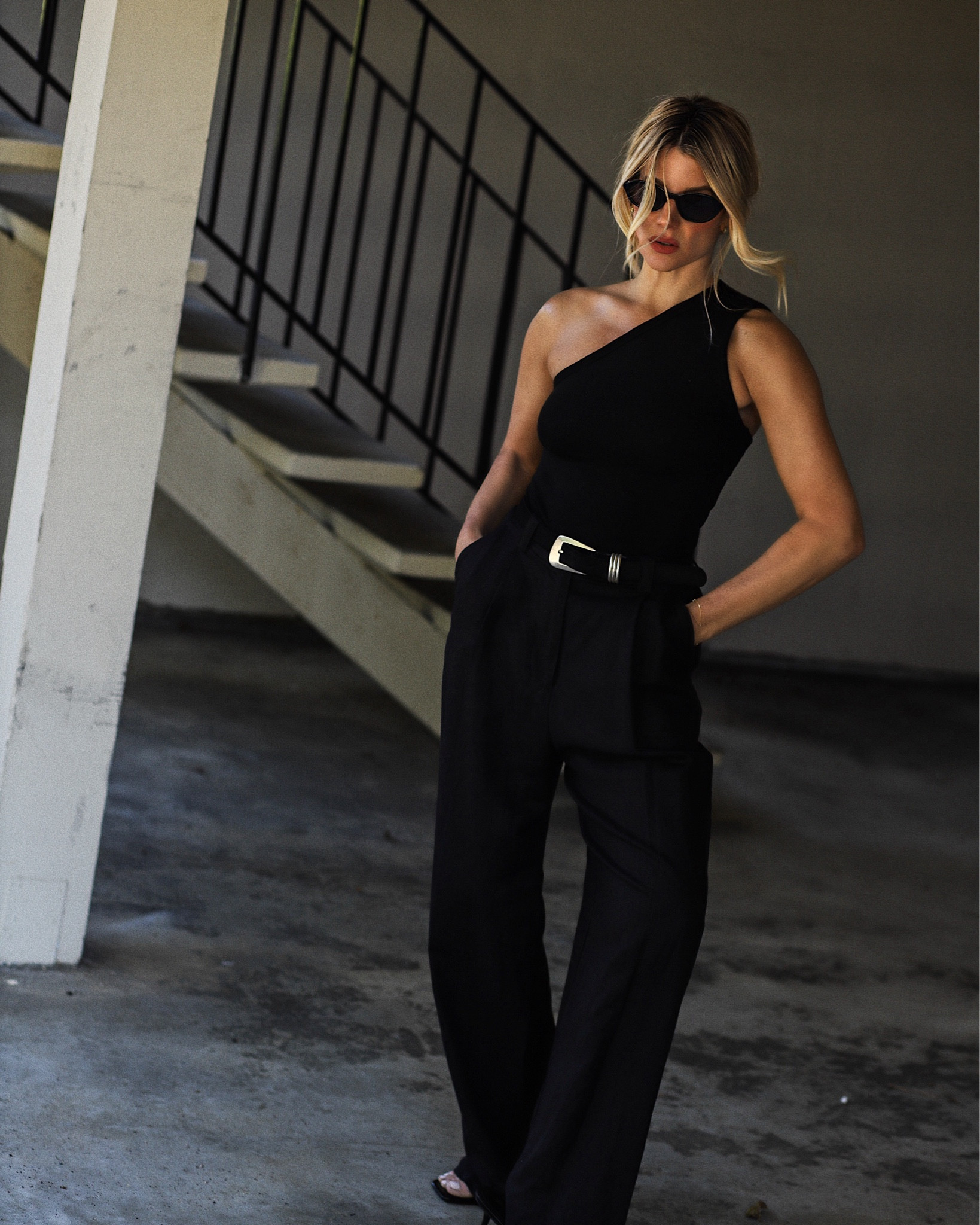 as is... 

#90sstyle #speingstyle #minimalstyle #minimalchic #classicstyle 

#LTKootd