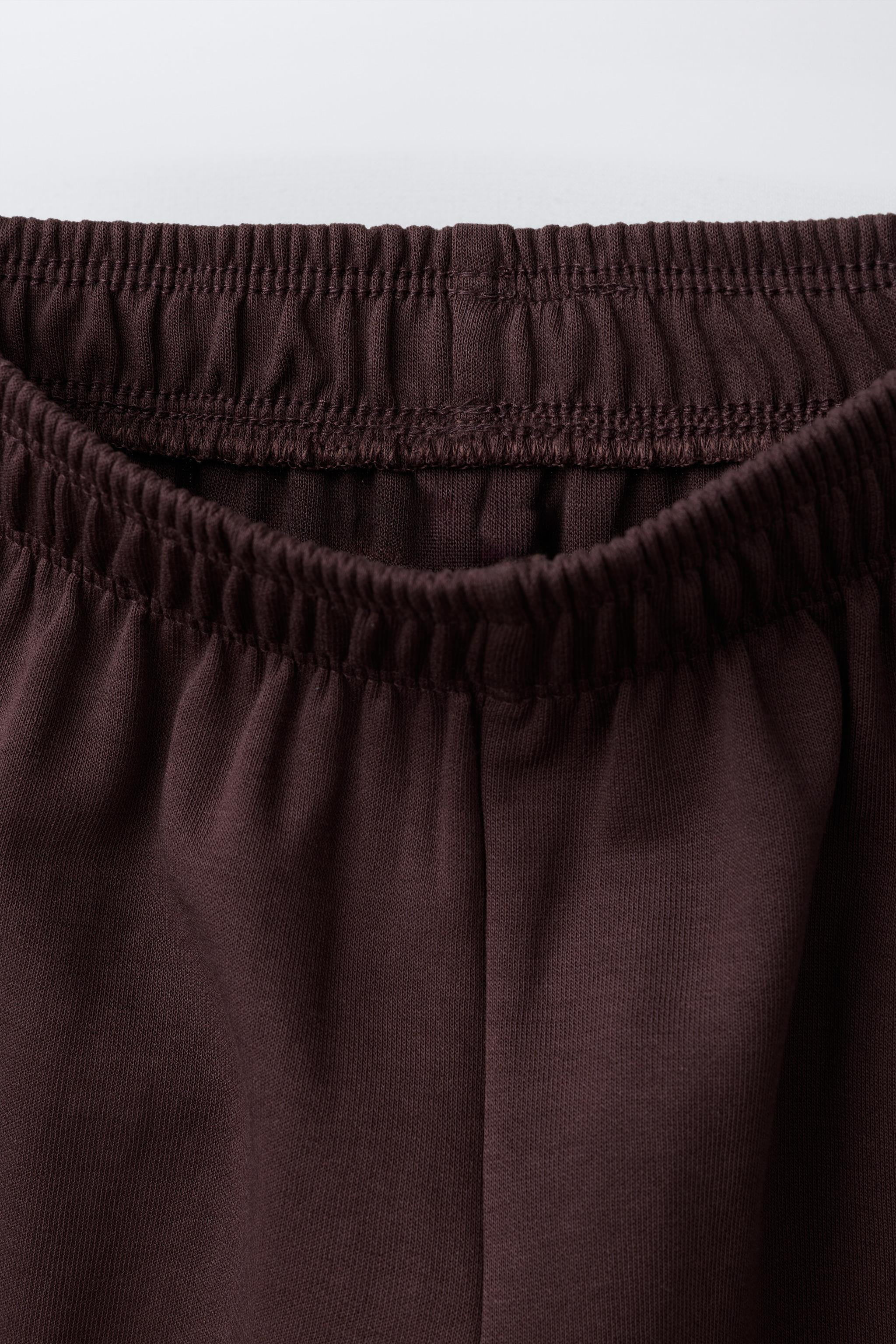 Wide leg pants with elastic waistband. Back patch pocket. | Zara US