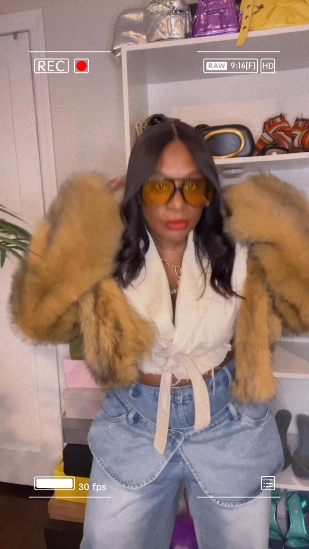 Fridays LEWK 

#LTKgrwm #LTKootd #LTKmomlife