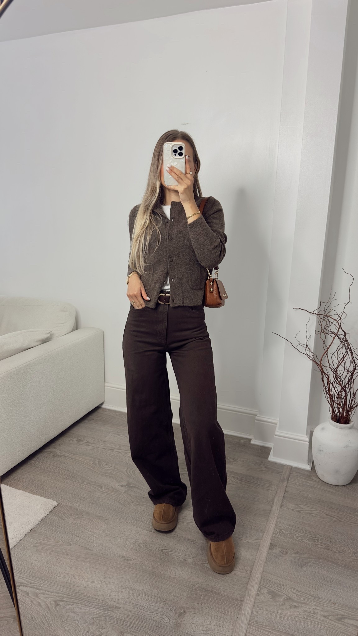 My cosy &  casual autumn uniform 🤎 jeans + a cardigan — currently obsessed with chocolate brown

#LTKwinter #LTKautumn #LTKeurope
