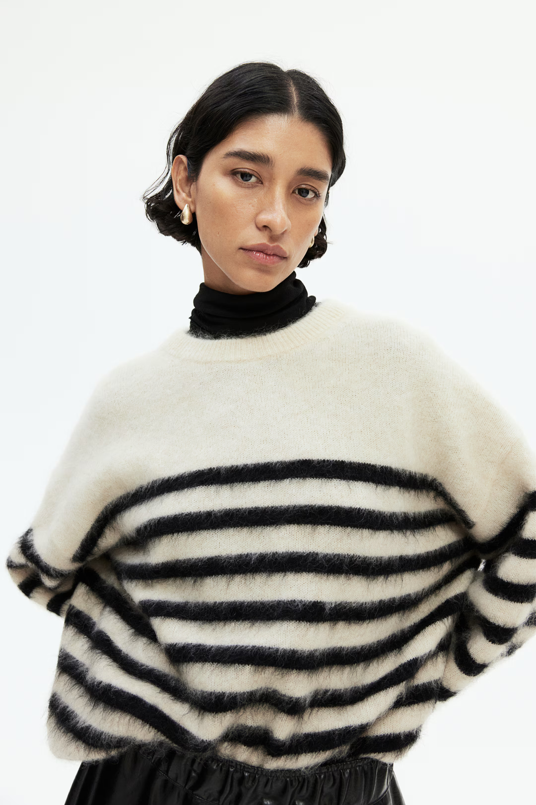 Oversized mohair-blend jumper | H&M (UK, MY, IN, SG, PH, TW, HK)