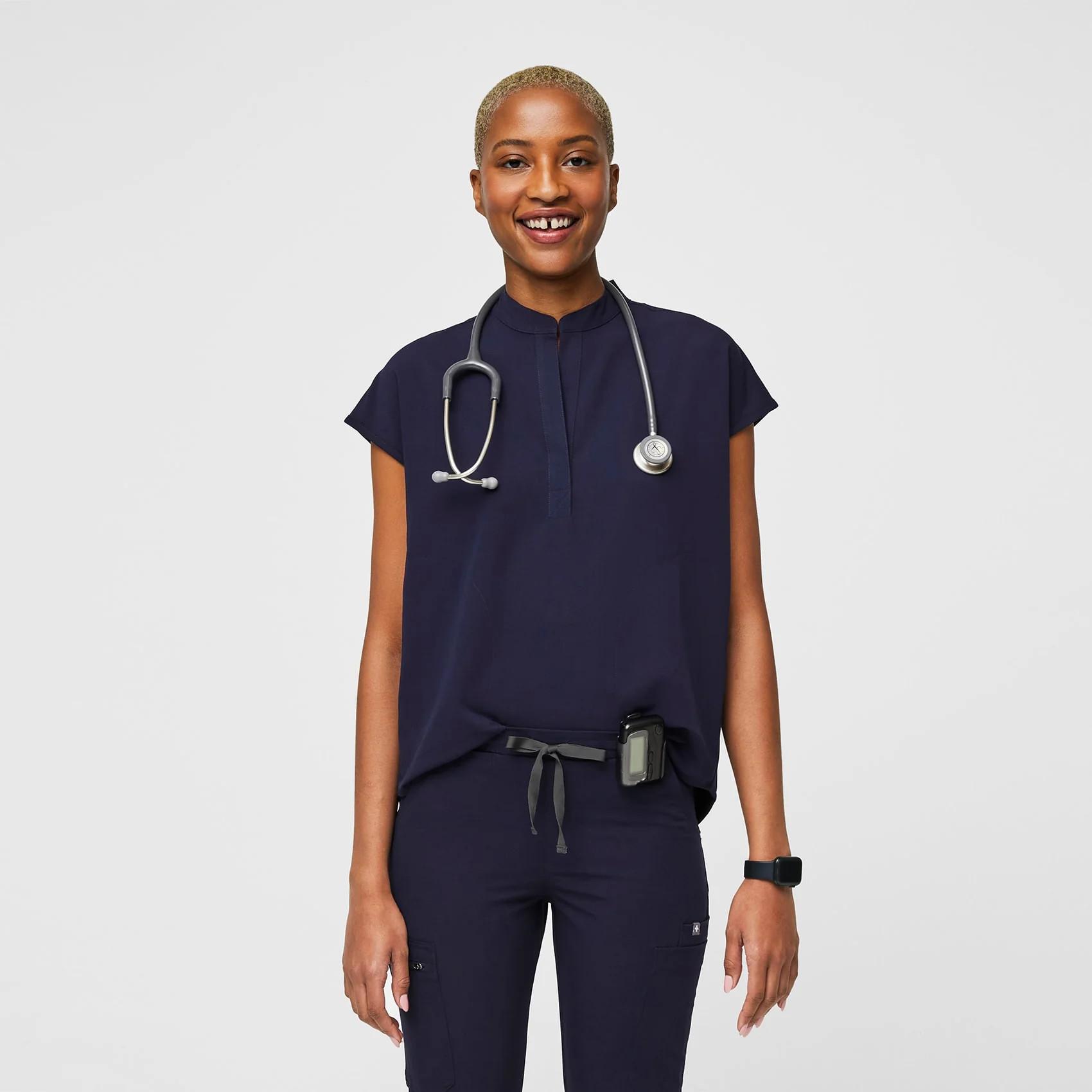 Women's Rafaela Oversized Scrub Top™ - Navy · FIGS | FIGS