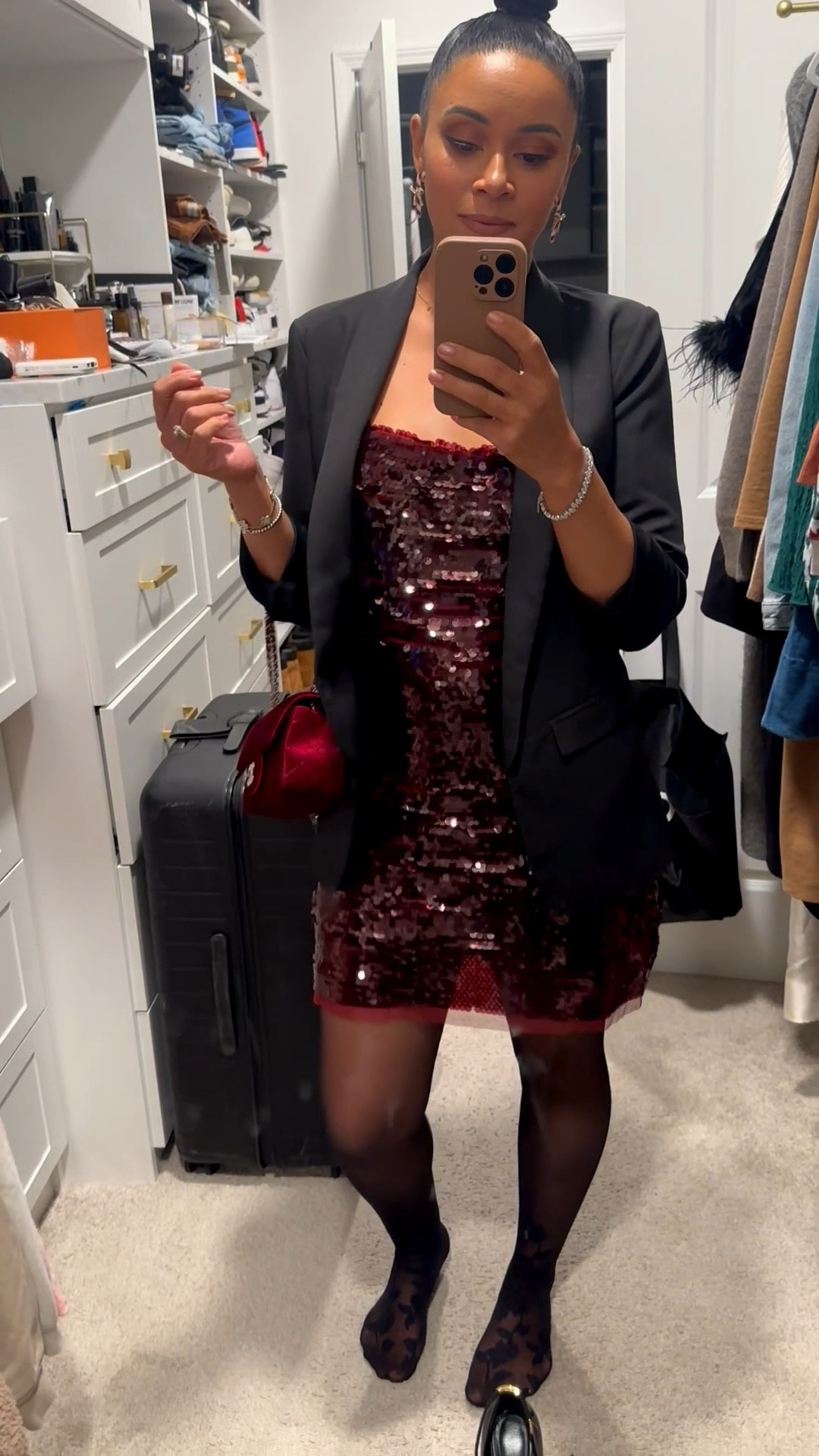 I needed something to wear for girls night at the blind elf and we went with a sequin theme. This dress was perfect and really affordable. Shop it now for your next girls night or holiday dinner. 

#LTKBeauty #LTKmomlife #LTKgrwm