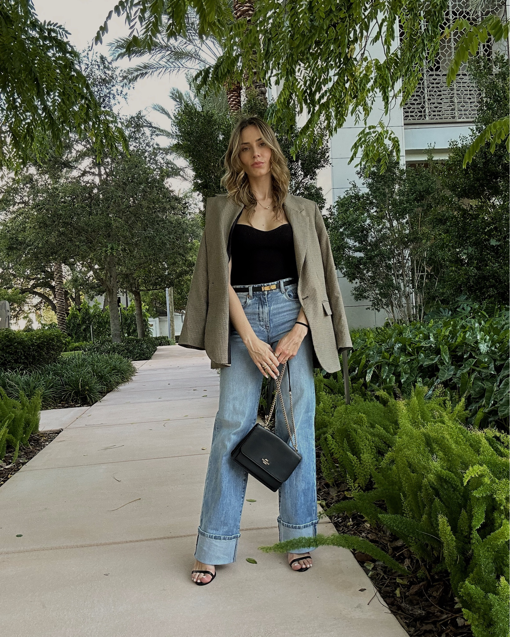 Pre-fall looks I’ve been wearing ✨ focusing on comfy but chic outfits that are easy to use and pieces that can be easily styled in different ways! Jeans, black top, blazer, a good belt and bag, one pair of trousers and a polo can go a long way!

#LTKTravel #LTKStyleTip #LTKWorkwear