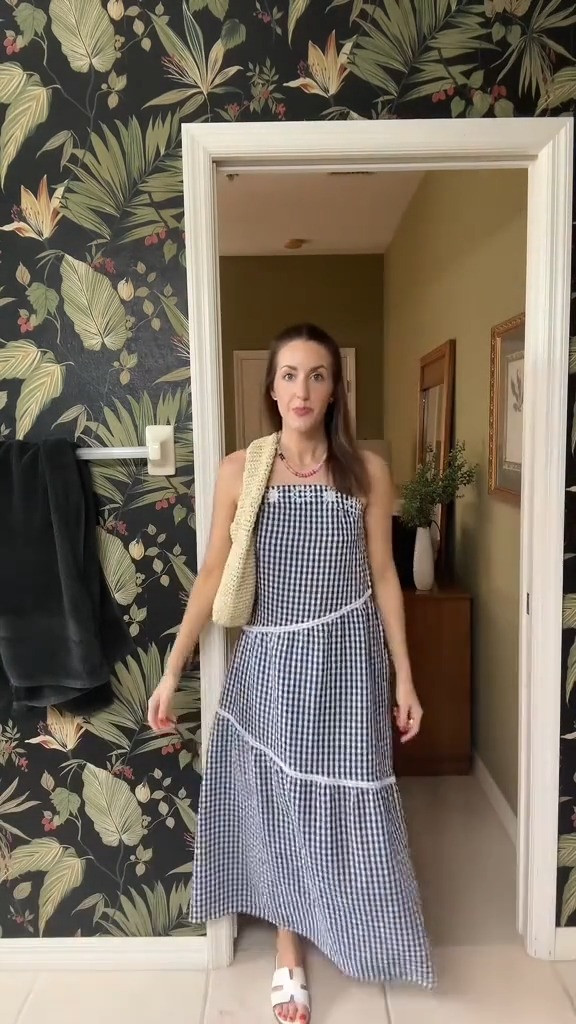 Vacation Dinner Outfit 

 #LTKStyleTip #LTKShoeCrush #LTKItBag