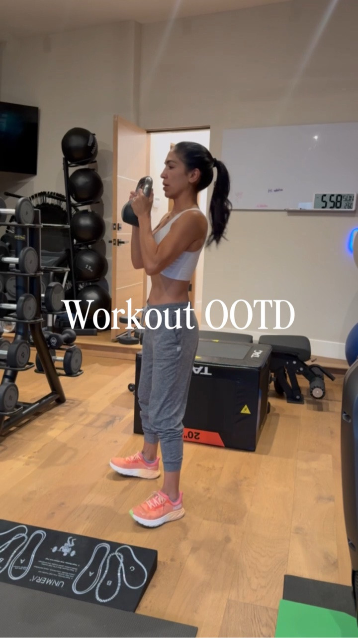 A little gym OOTD moment 🤍

#LTKfitnessgoals #LTKootd #LTKmorningroutine