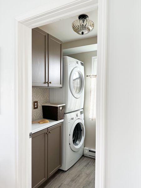 Laundry Room Details 🤎 #laundryroom #brasshardware

#LTKfindsunder100 #LTKhome