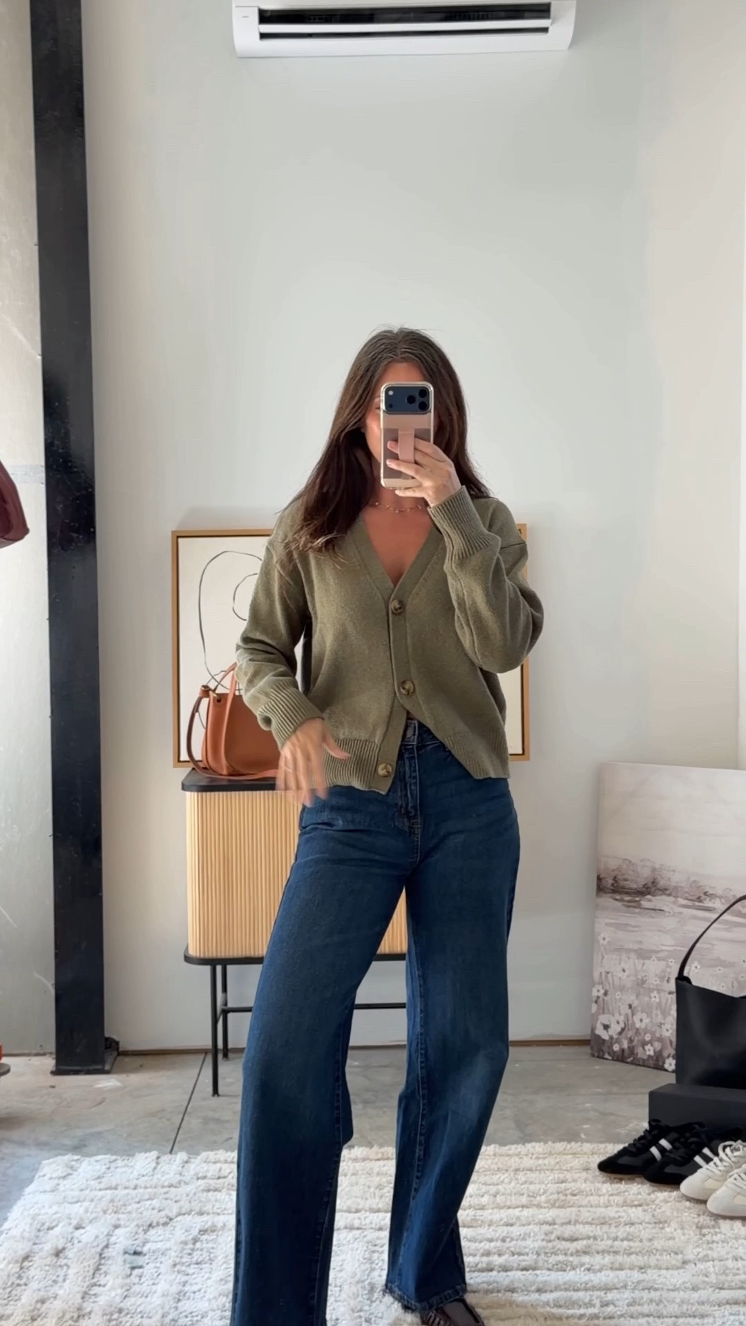 Wearing small cardigan

#LTKstorytime #LTKootd