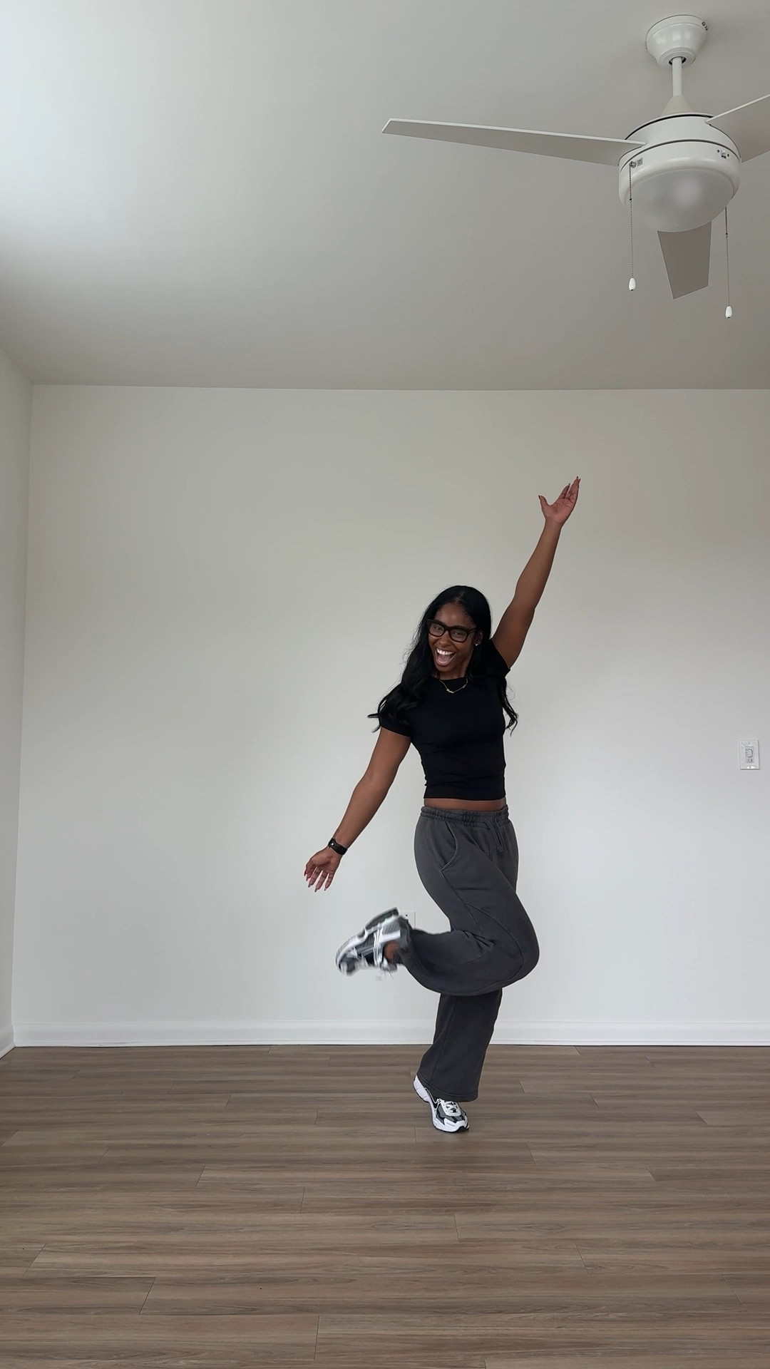 OOTD in my new place🏠🔑