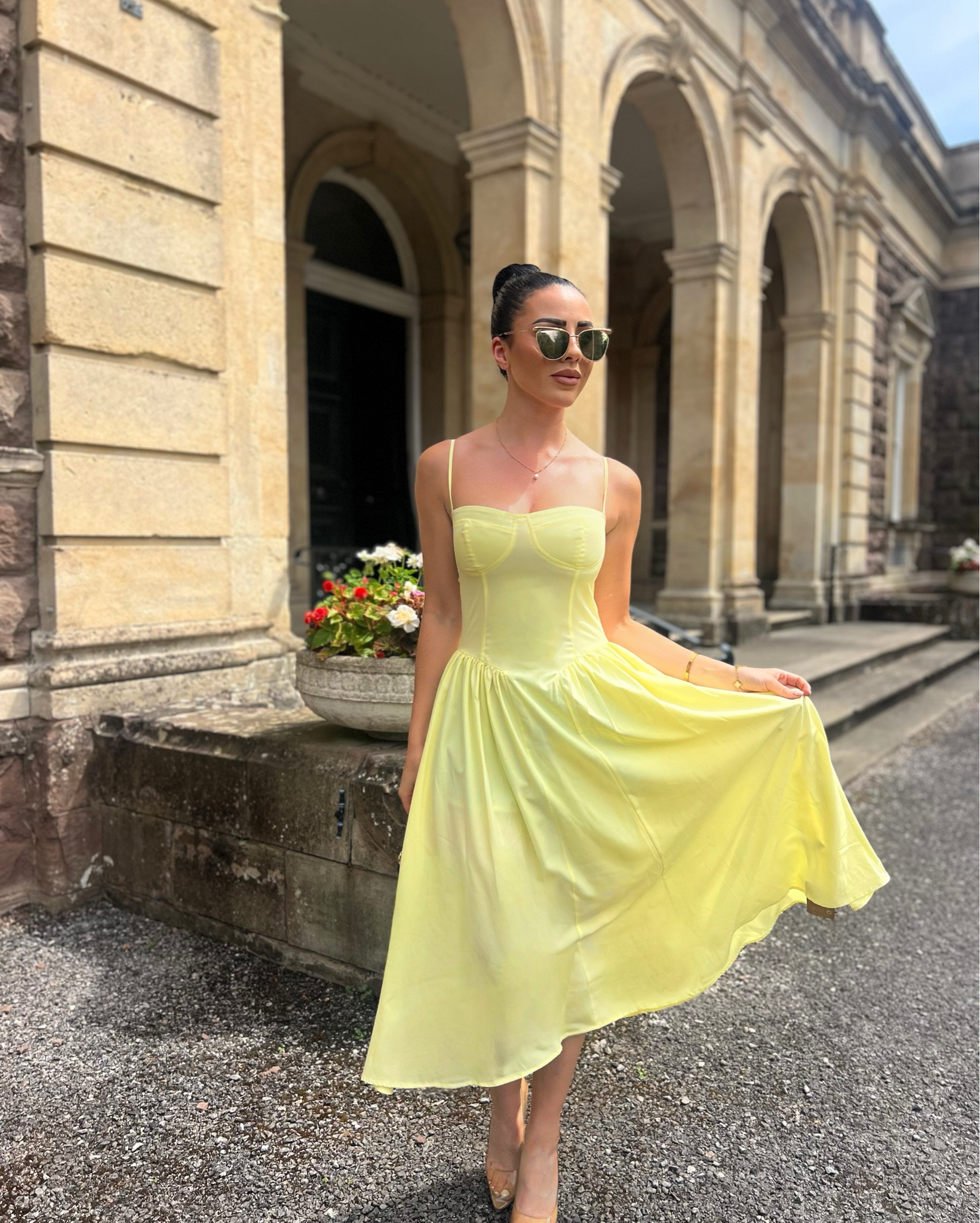 Butter yellow bliss 🍋✨ This dreamy dress is giving effortless elegance — perfect for summer strolls, brunch dates, or a garden party moment. The corset-style bodice and flowy skirt make it both flattering and feminine 💛

Wearing a Size: S 

#LTKsummer #LTKpartywear #LTKdresses
