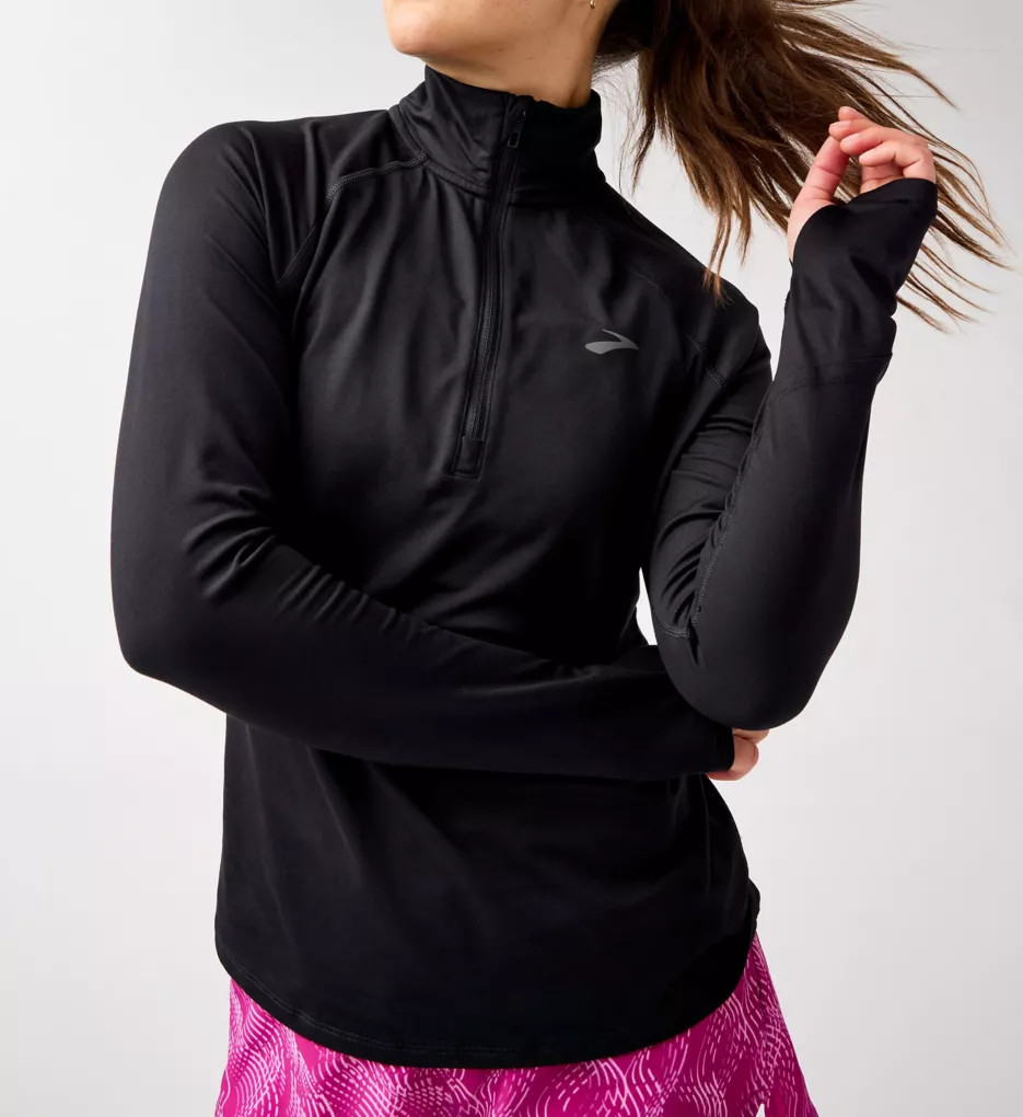 Brooks Women's Dash DriLayer 1/2 Zip 3.0 in Black | Size: Medium | HerRoom.com | HerRoom
