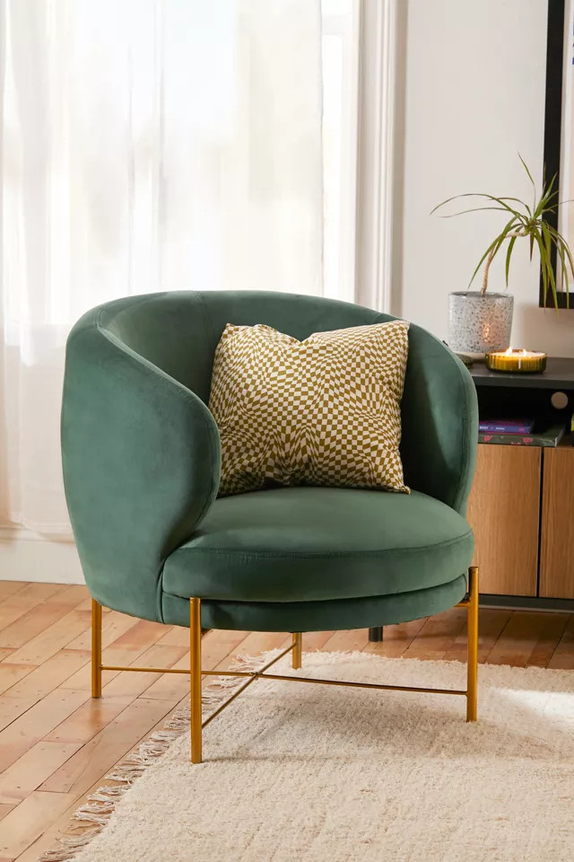 Courtney Velvet Chair | Urban Outfitters (US and RoW)