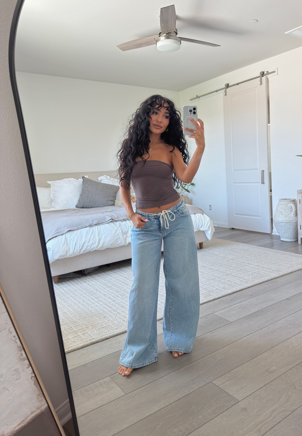 Oversized jeans & cute basic tops ✨
Jeans I’m wearing XXS (5’0 tall)
Top is XS
The curling iron is what I use to enhance my natural curls 

#LTKStyleTip #LTKFindsUnder50 #LTKPetite