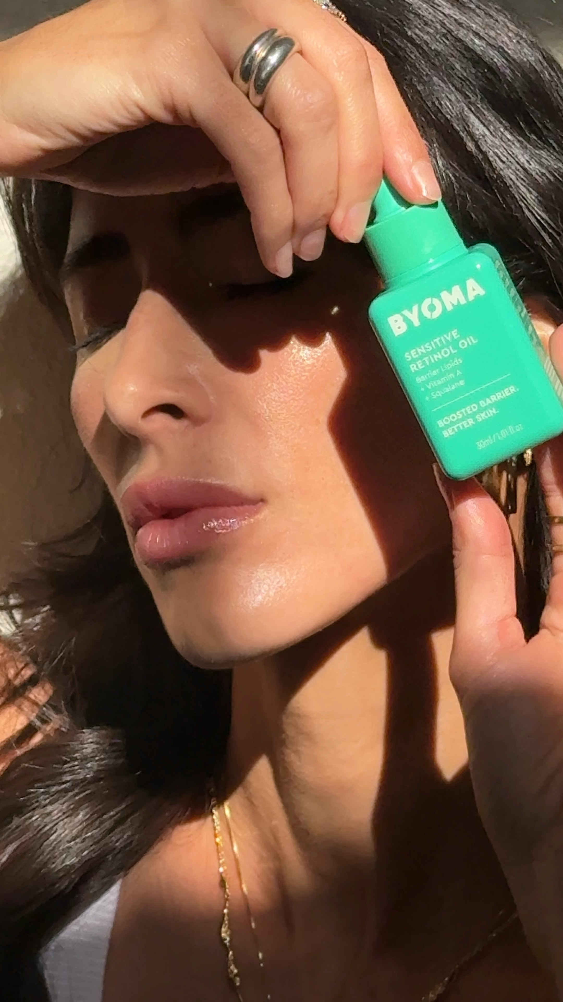 It’s key to start using a retinol in your 30s but they can be harsh on sensitive skin leaving you feeling dry or irritated but not @byoma retinol oil highly hydrating with key ingredients that help suppress the ingredients in retinols that can be aggravating to the skin… if you’re been wanting to try the world of retinols this is a great place to start! 

@Target ,@BYOMA, #Target, #TargetPartner, #AD, #byoma #byomapartner

#LTKxTarget #LTKbeauty #LTKfindsunder50