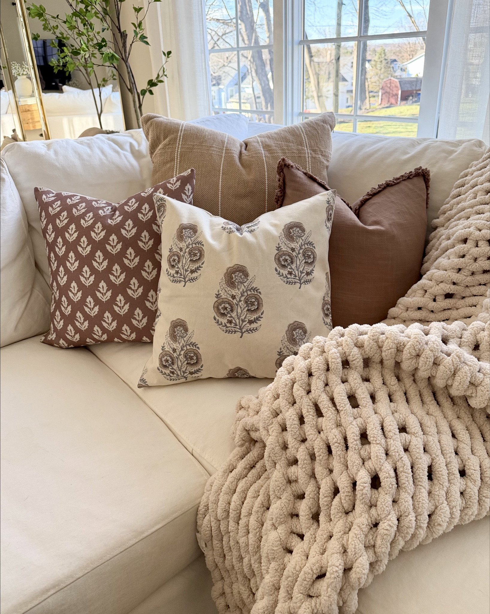 Spring throw pillow refresh 🤎

These warm brown and cream, modern-farmhouse inspired, decorative accent pillow covers will elevate your sofa this Spring!

Which pillow is your favorite?



.
.
.
Warm brown floral block print pillows | brown and cream sofa pillows | designer-inspired throw pillow covers | spring accent pillows | affordable home decor | neutral home aesthetic | warm brown throw pillows | spring home refresh | brown pillow combo | chunky throw blanket
#luxeforlesshome #affordabledecor #neutraldecor #throwpillows #springdecor 

#LTKSaleAlert #LTKHome #LTKSeasonal