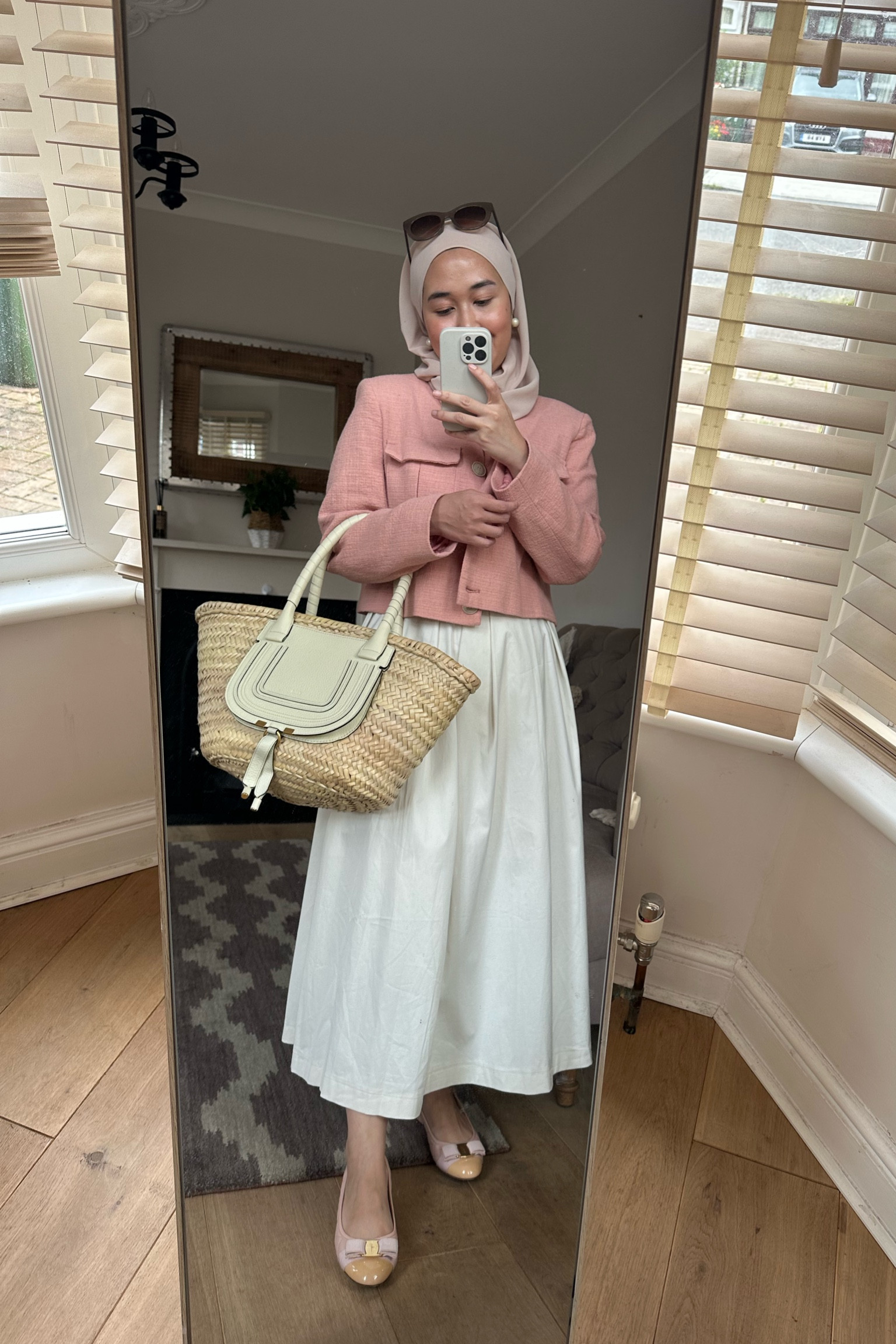 Cropped jacket and skirt Modest Outfit ✨

#LTKAsia #LTKSeasonal #LTKeurope