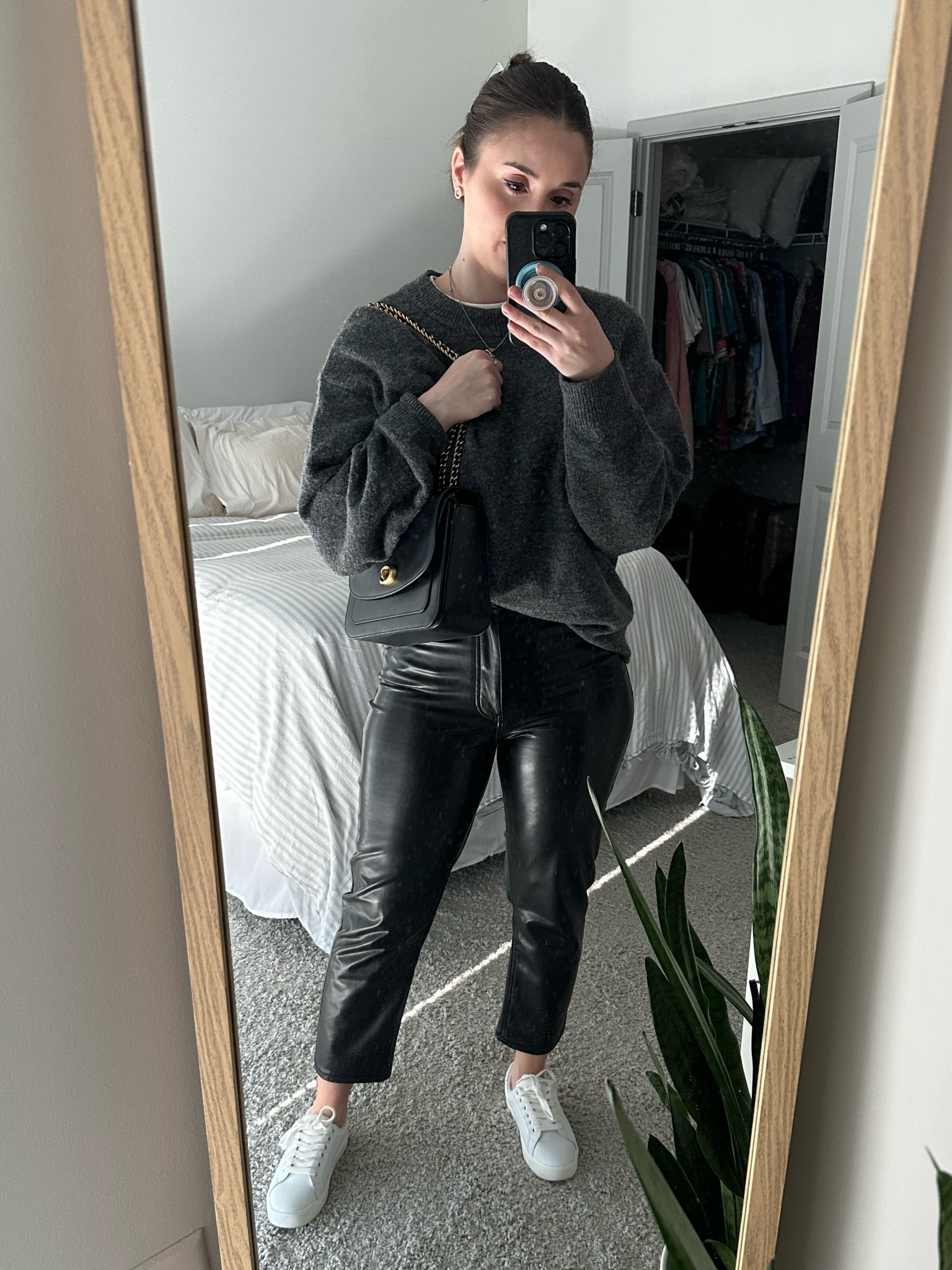 Cute weekend look!

#LTKfindsunder50 #LTKitbag