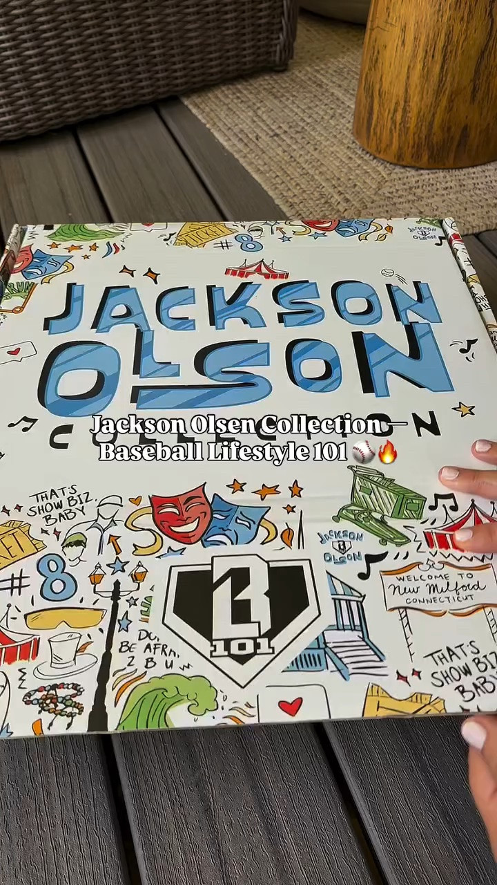 Such a fun drop from @baseball_lifestyle101 featuring @jacksonolson_ . This collection is everything for baseball season vibes. We had to grab it… go check it out before it’s gone! 

#baseballlifestyle101 #baseballlife #bl101partner #jacksonolson #fyp