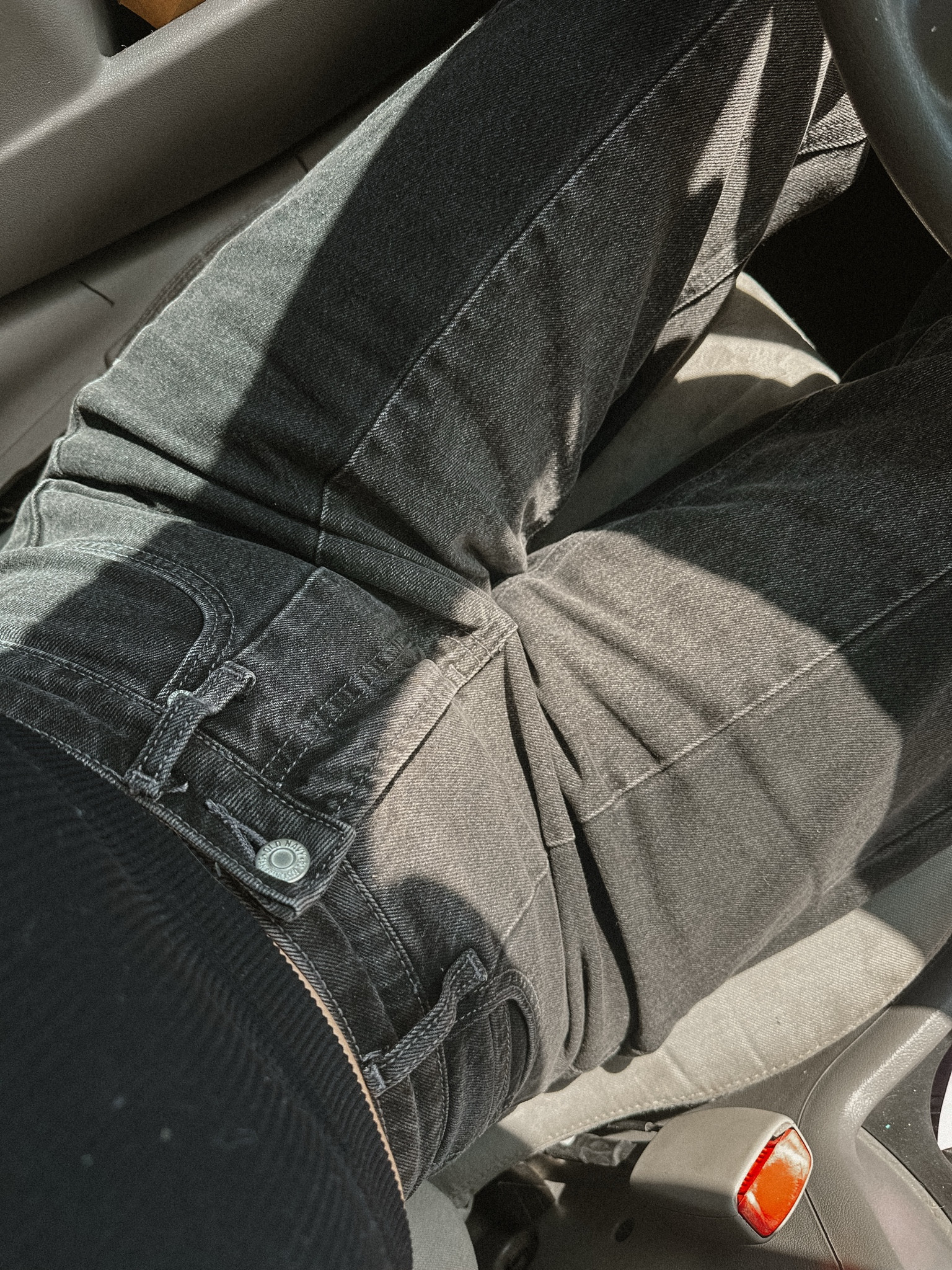 When the jeans carry the outfit 