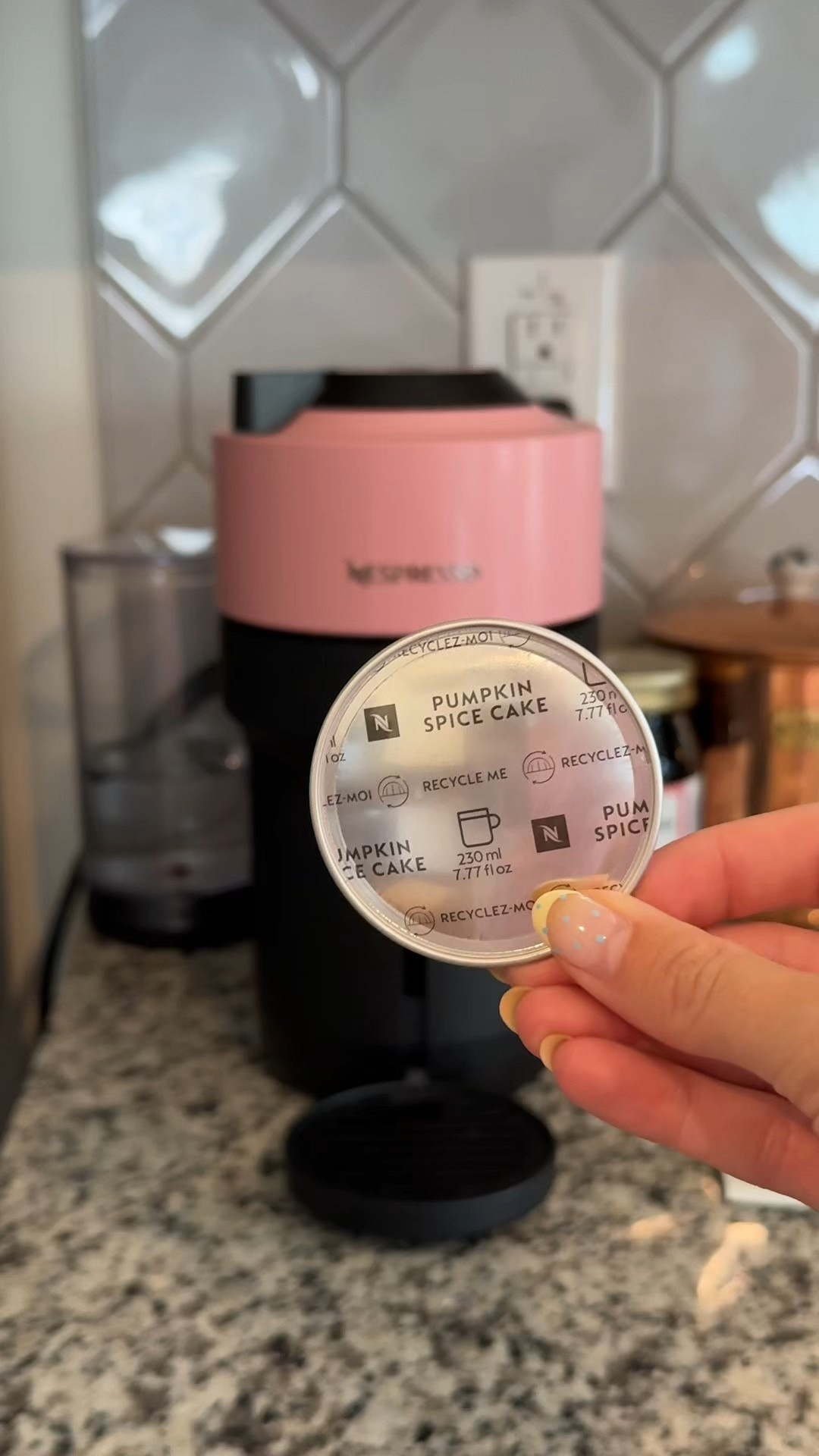 the pumpkin spice capsules are so yum!!! Cutest little pink machine ever🌟