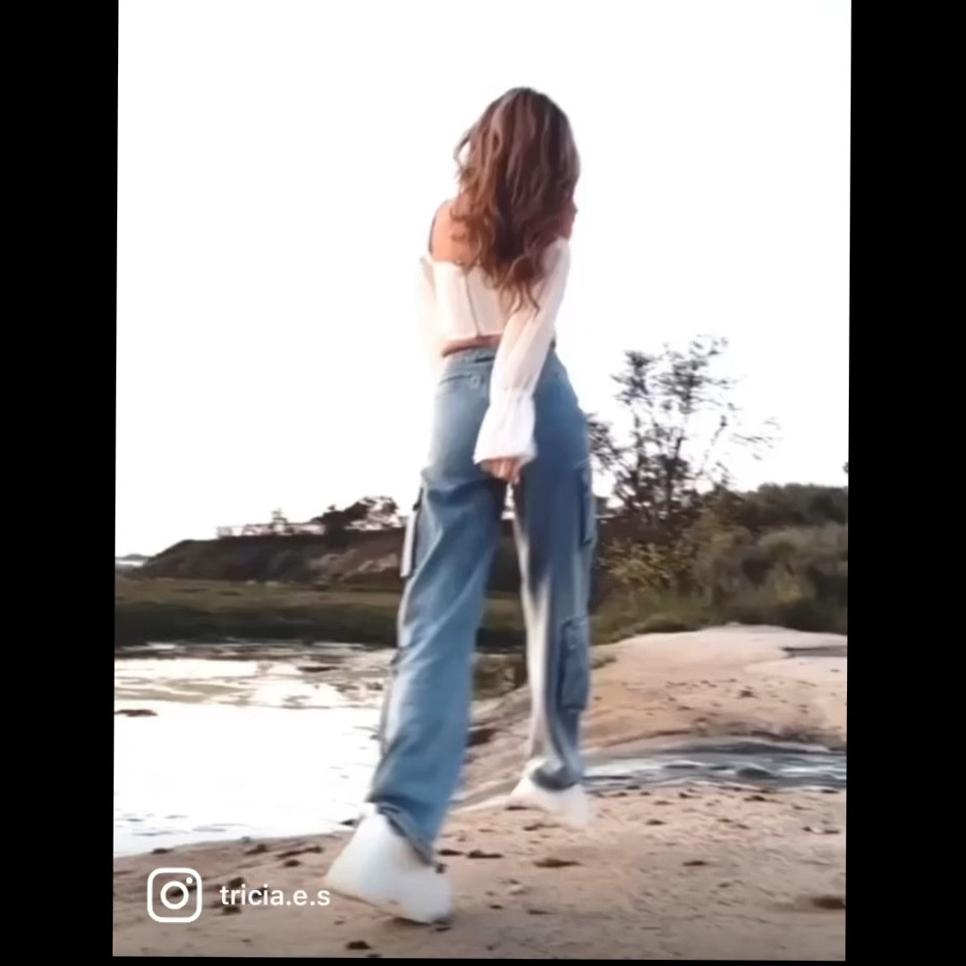 Have a great Memorial Day weekend everyone! 🇺🇸 You can catch me chillin’ with the back bay ducks.  

 My super attractive yet comfy baggy denim cargo pants 👖are on sale now for just $26.99 @fashionnova I’m wearing the size 0. White  
Corset top is also on sale for just $25.  Link to my outfit is up on my blog! I’ve included links to my other fav denim denim cargos, denim jumpsuits, corset tops and more!  I think you’ll love them all!!

#denim #cargopants #ootd #memorialdayweekend #blogger #trends #baggyjeans #corset #sheingals #fashionblogger #fashionstyle #fashionnova #styleinspo #styleinfluencer #trends #backbay #newportbeach #ducks #affordable #affordablefashion 

#LTKshoecrush #LTKunder50 #LTKsalealert