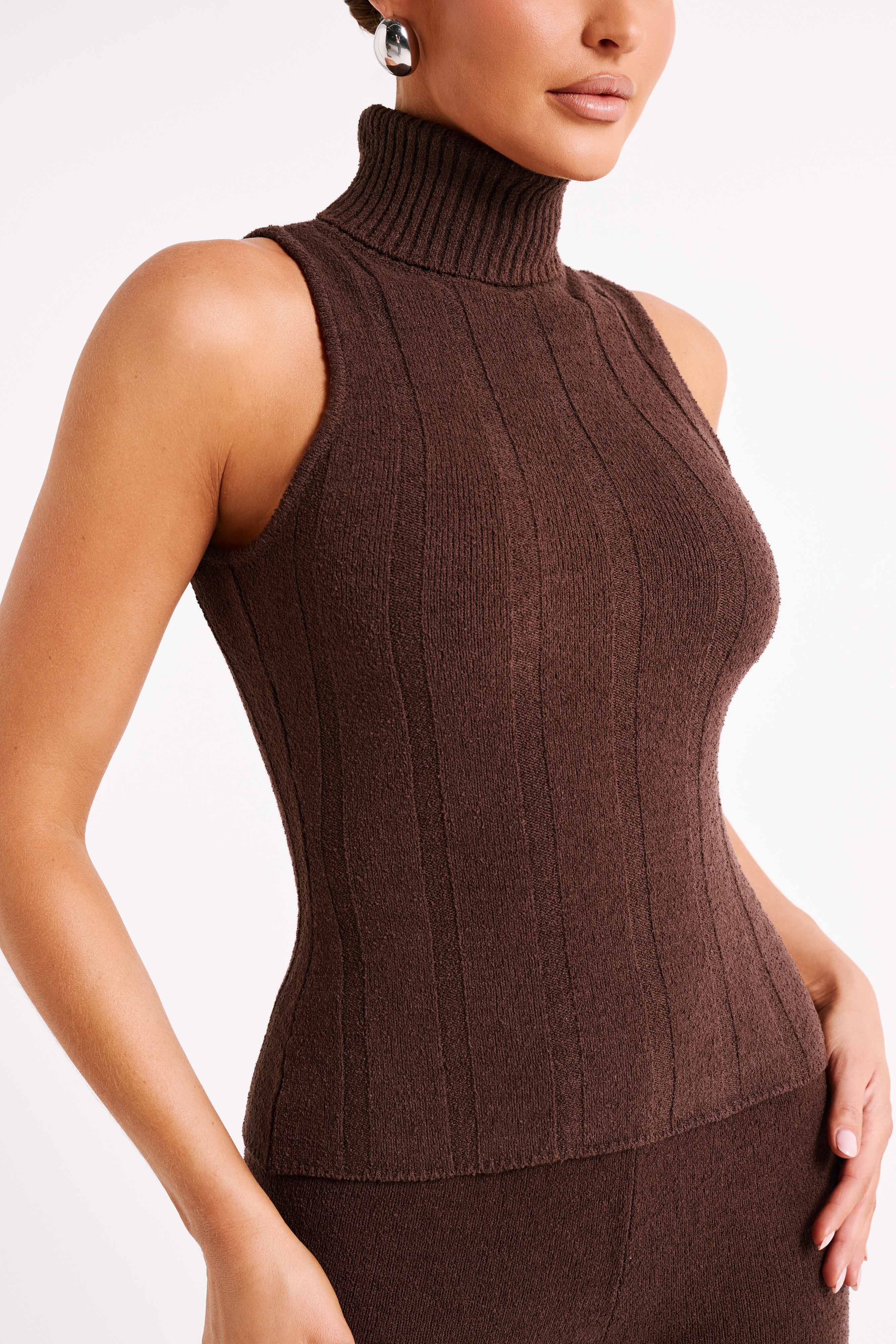 Angelina Ribbed Turtleneck - Chocolate | MESHKI US