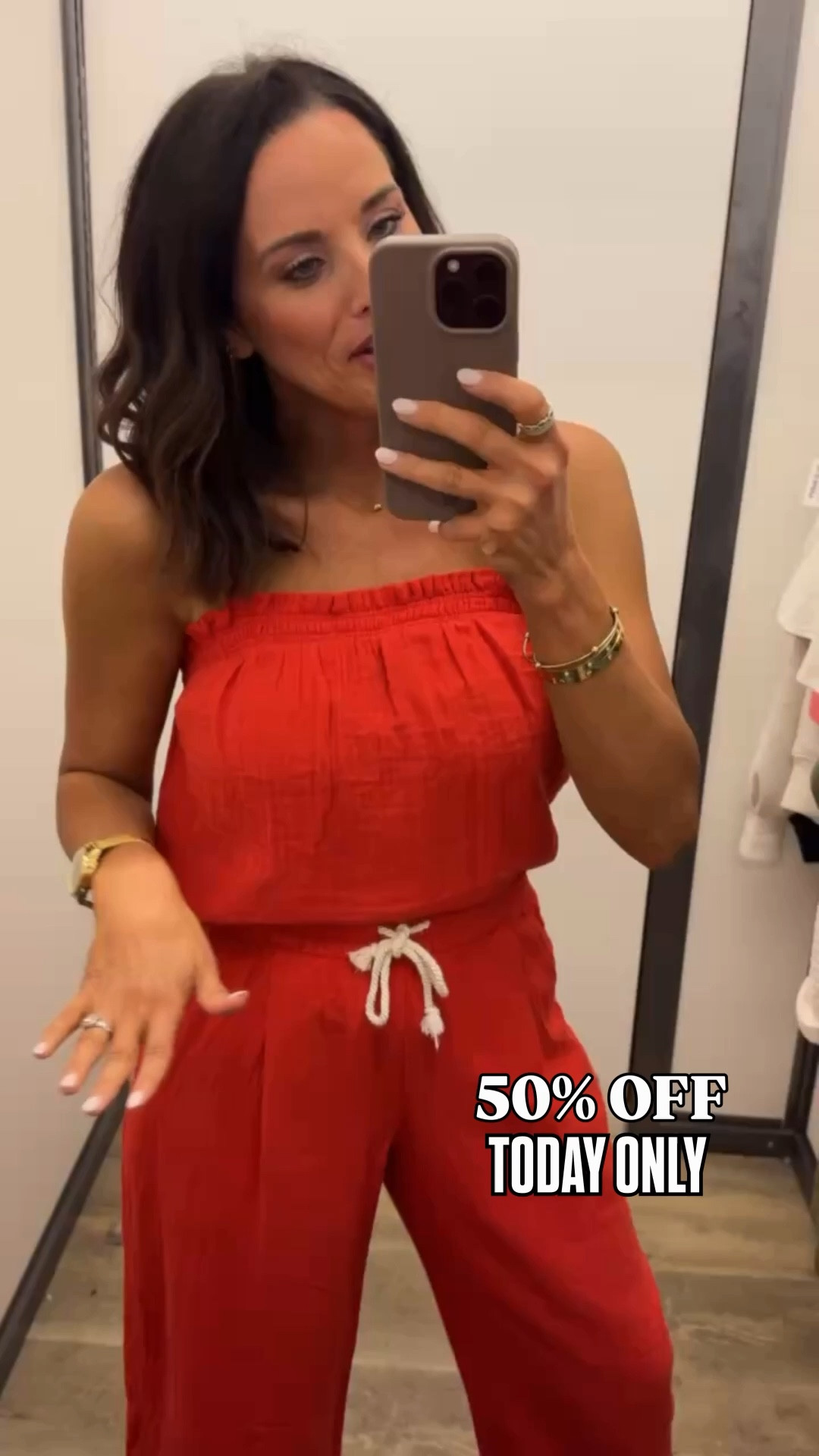 Such a pretty red linen blend set ❤️ The top is super stretchy and the pants are lightweight and flowy — perfect for spring and summer. Easy to dress up with sandals or wear casual. Wearing a size small.

#linenstyle #matchingset #springoutfit #summerstyle #ltkstyle #ltkfinds #ltkfashion #affordablefashion #casualstyle #everydayoutfit #springfashion #styleinspo

#LTKPetite #LTKmomlife