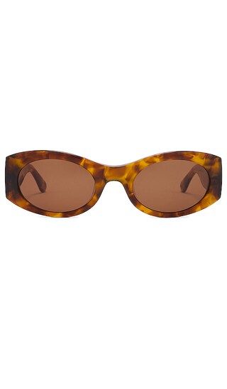 Epokhe Suede Sunglasses in Brown. | Revolve Clothing (Global)