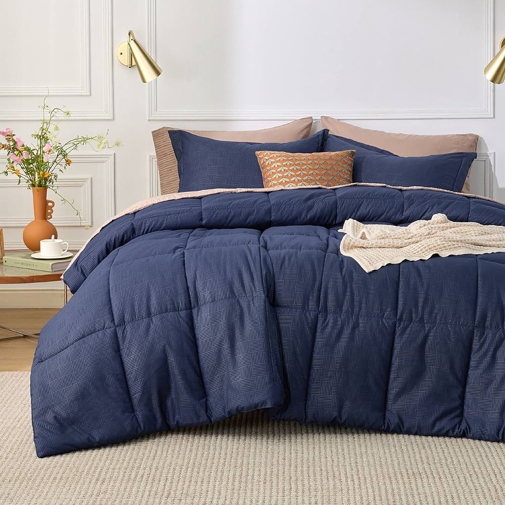 Bedsure Twin/Twin Extra Long Comforter Set - Navy Blue Basket Weave Down Alternative Comforter Se... | Amazon (US)
