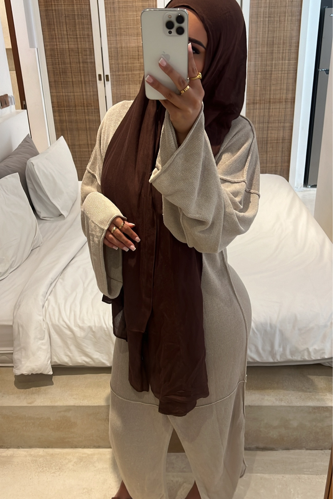 h&m knit dress 

#LTKtravel #LTKaustralia #LTKmodest