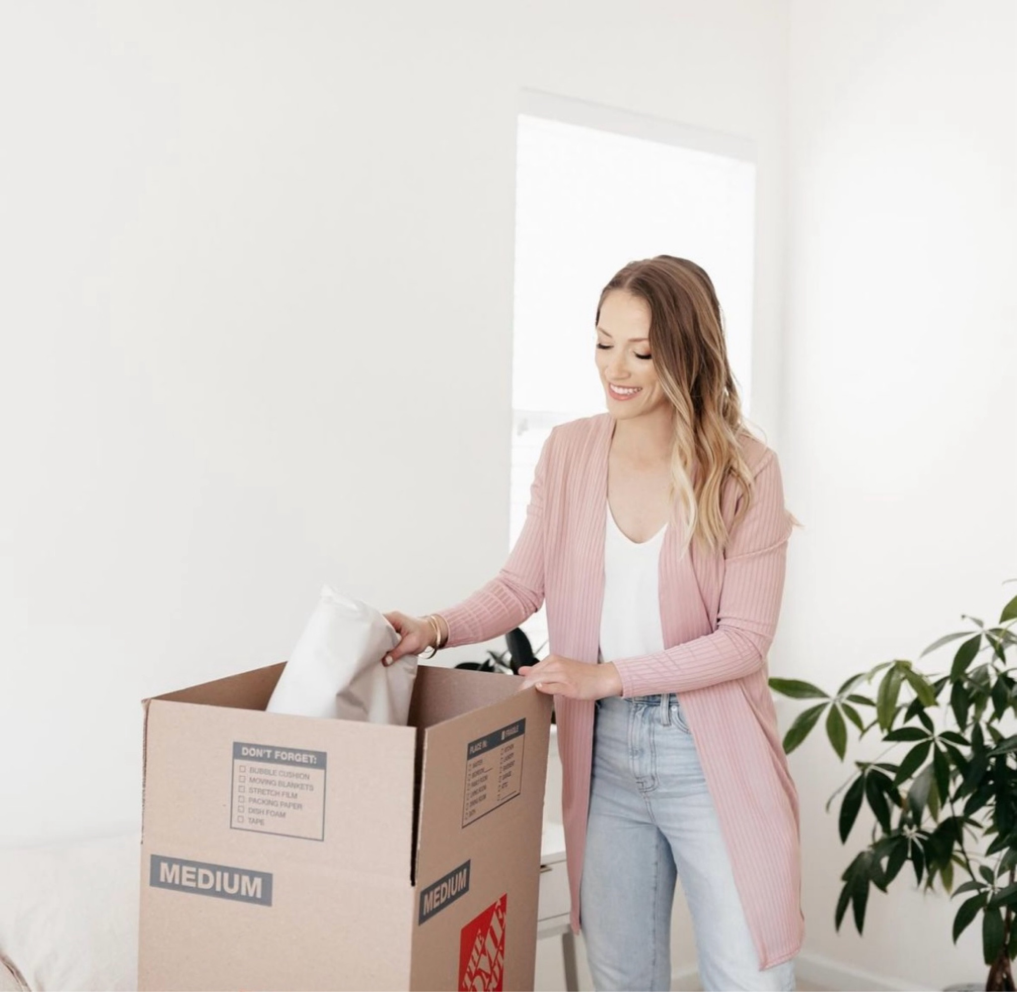 What’s the most streamlined way to unpack after a move? 📦

Locate all boxes for a room and open every box before organizing (if space allows). This ensures you’re taking into account everything that will live in that space before making the final decision on how your space will be set up. It’s easy to get excited and start putting things away quickly, but you will thank yourself later if you follow this process! 


#LTKhome #LTKfamily #LTKSeasonal