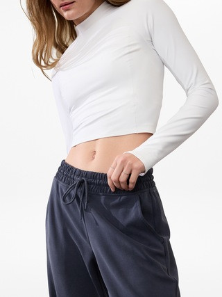 Seasoft Mid Rise Straight Pant | Athleta