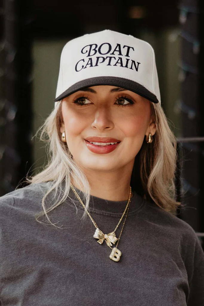 Boat Captain Two-Toned Vintage Hat | Katydid.com