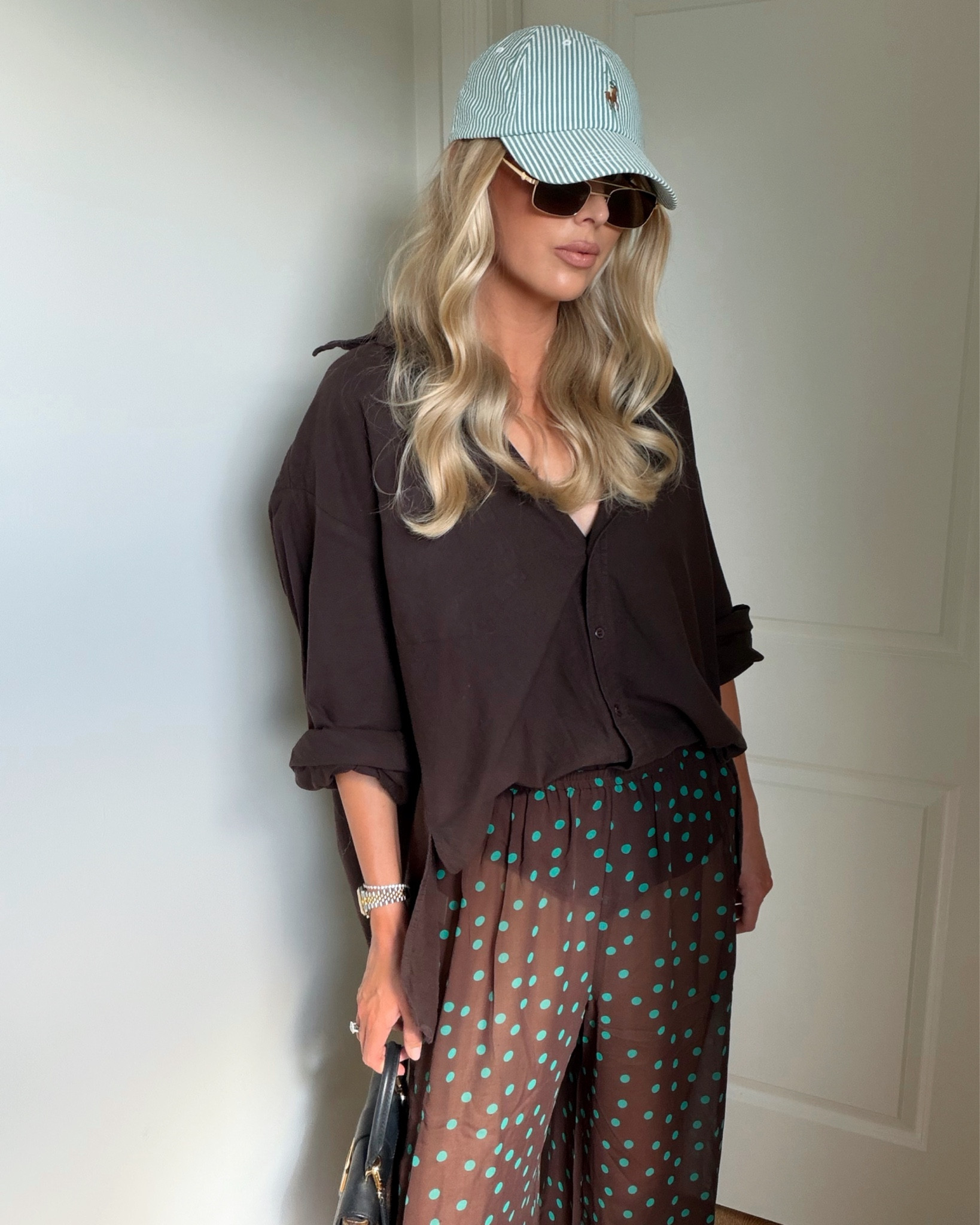 Food & wine festival outfits should be comfortable but still feel a bit special 🫶🏼 this one ticks both boxes.
I’m in a size 10 in the shirt and pants for a relaxed fit. Size down if you prefer something a little more fitted or aren’t tall. Xx



#LTKaustralia #LTKsummer #LTKstyletip