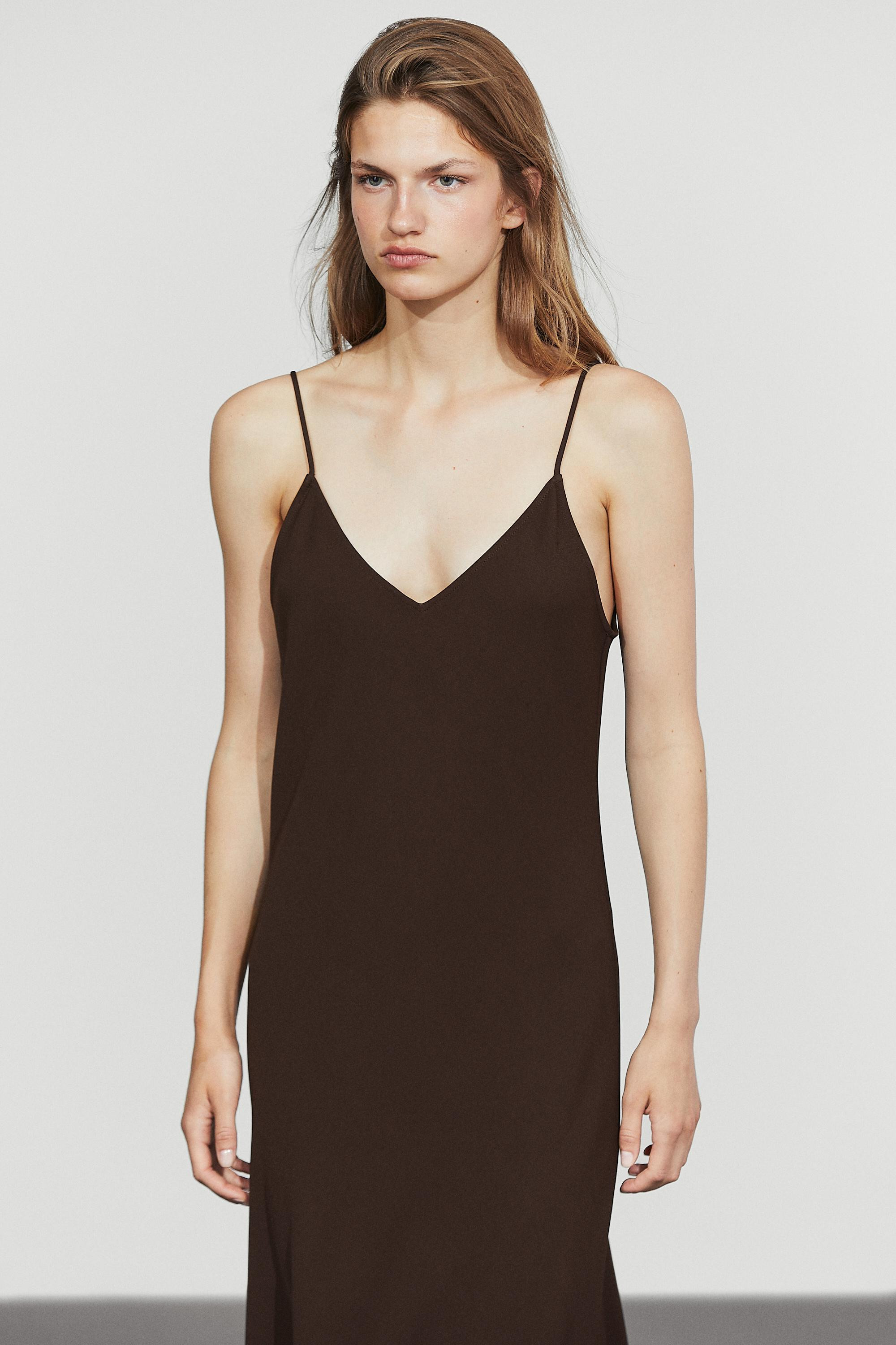 Vestito midi fluido con spalline | Massimo Dutti IT