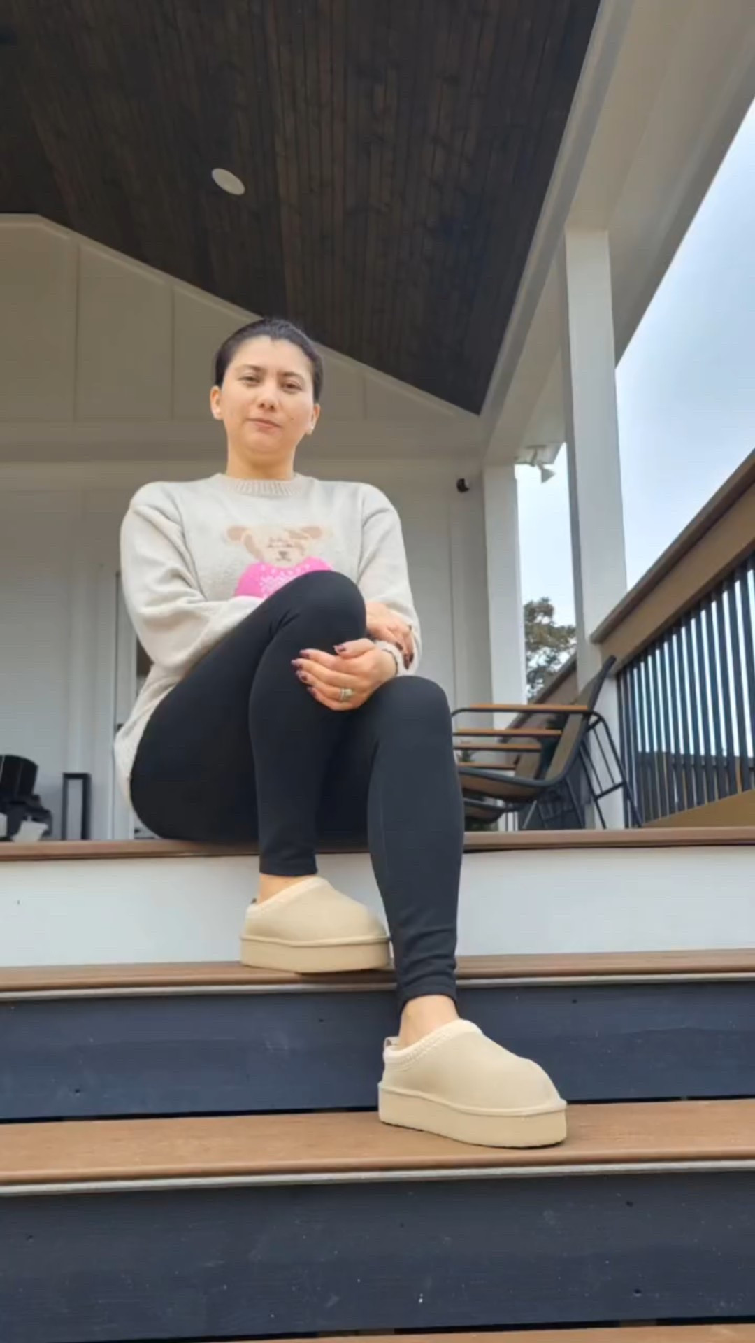 Estos zapatos son ese básico que no te quieres quitar 🤎
100% cuero genuino, súper cómodos,  perfectos para estar en casa o salir rápido.
Comodidad + estilo en un solo paso ✨👟

#ZapatosCómodos #LeatherShoes  #HomeStyle #fitoryshoes #AmazonFinds #amazondeals