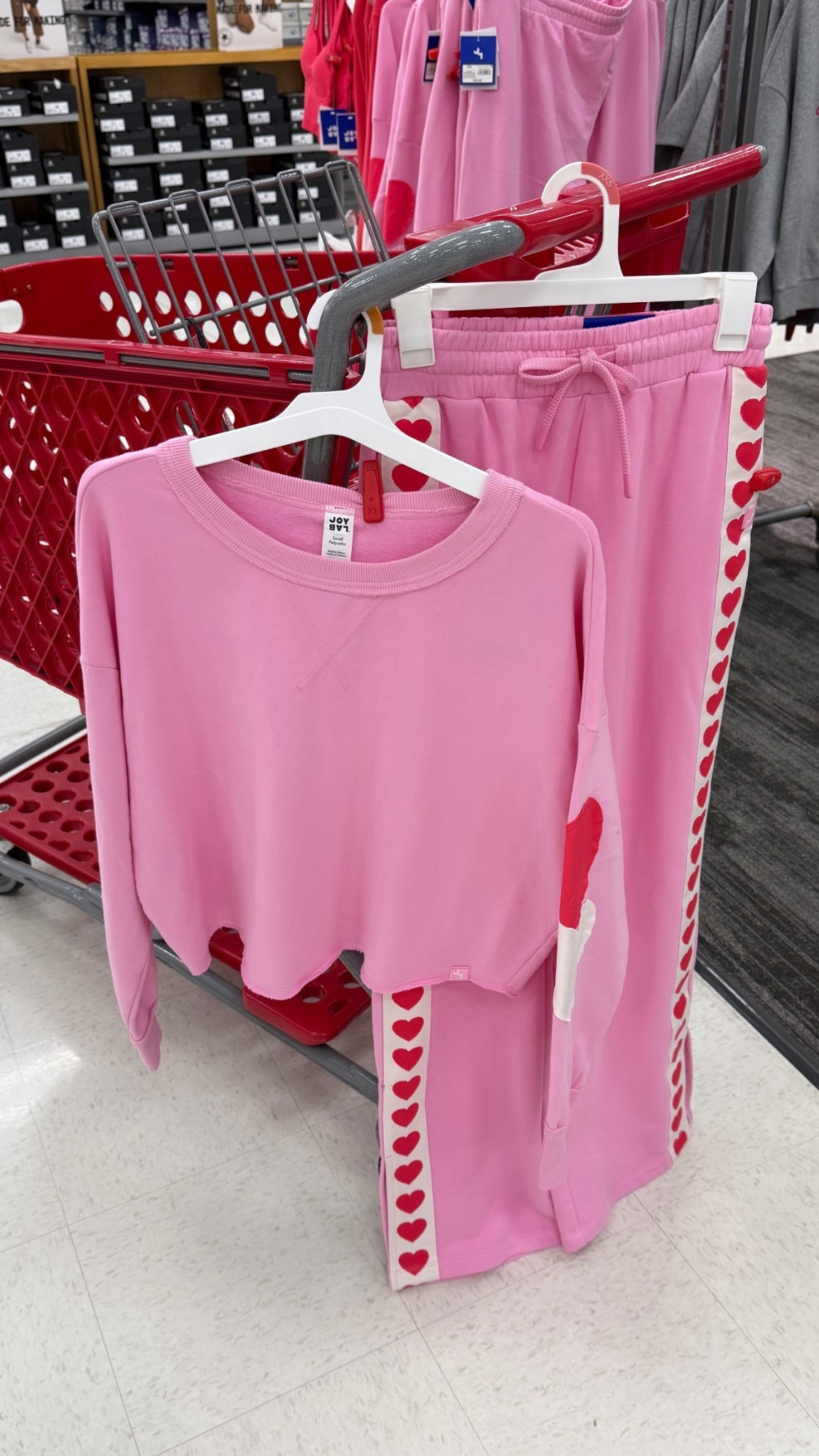 New Spring Collection At Target! 💖



#LTKHoliday #LTKFindsUnder50 #LTKmomlife