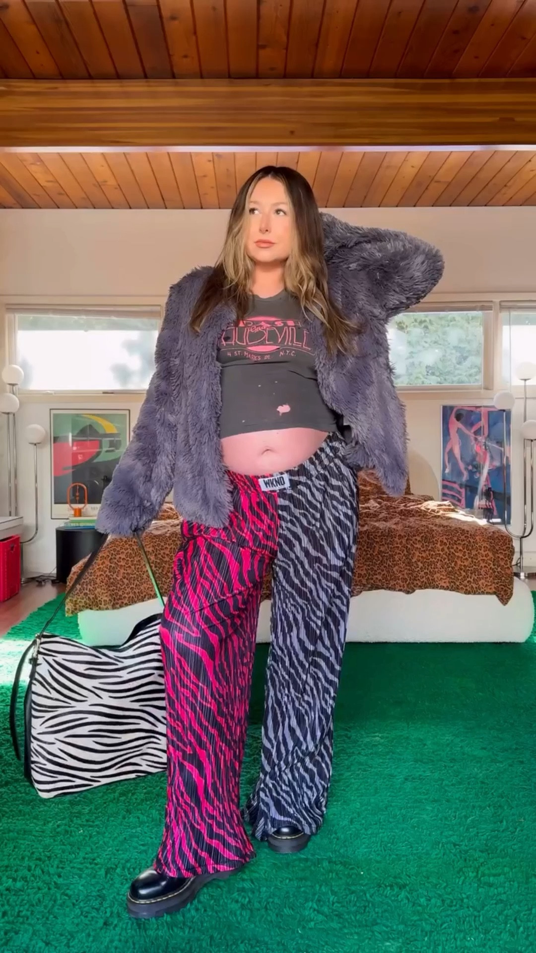 Bump and fit check🤰40 weeks on Friday😳🤭 Pants are from @wkndchasers and you can always use my code NICOLEXWKND for $$$ off! Wearing a size XL!

#LTKBump #LTKBaby #LTKootd