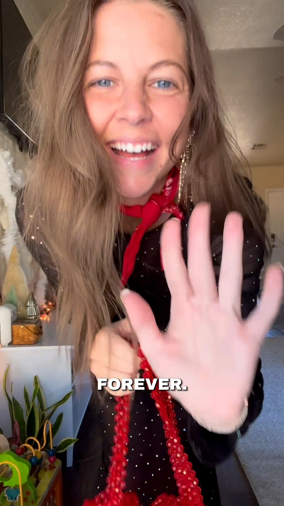 The bag is THEEE moment 🤩 

#LTKootd #LTKgrwm #LTKHoliday