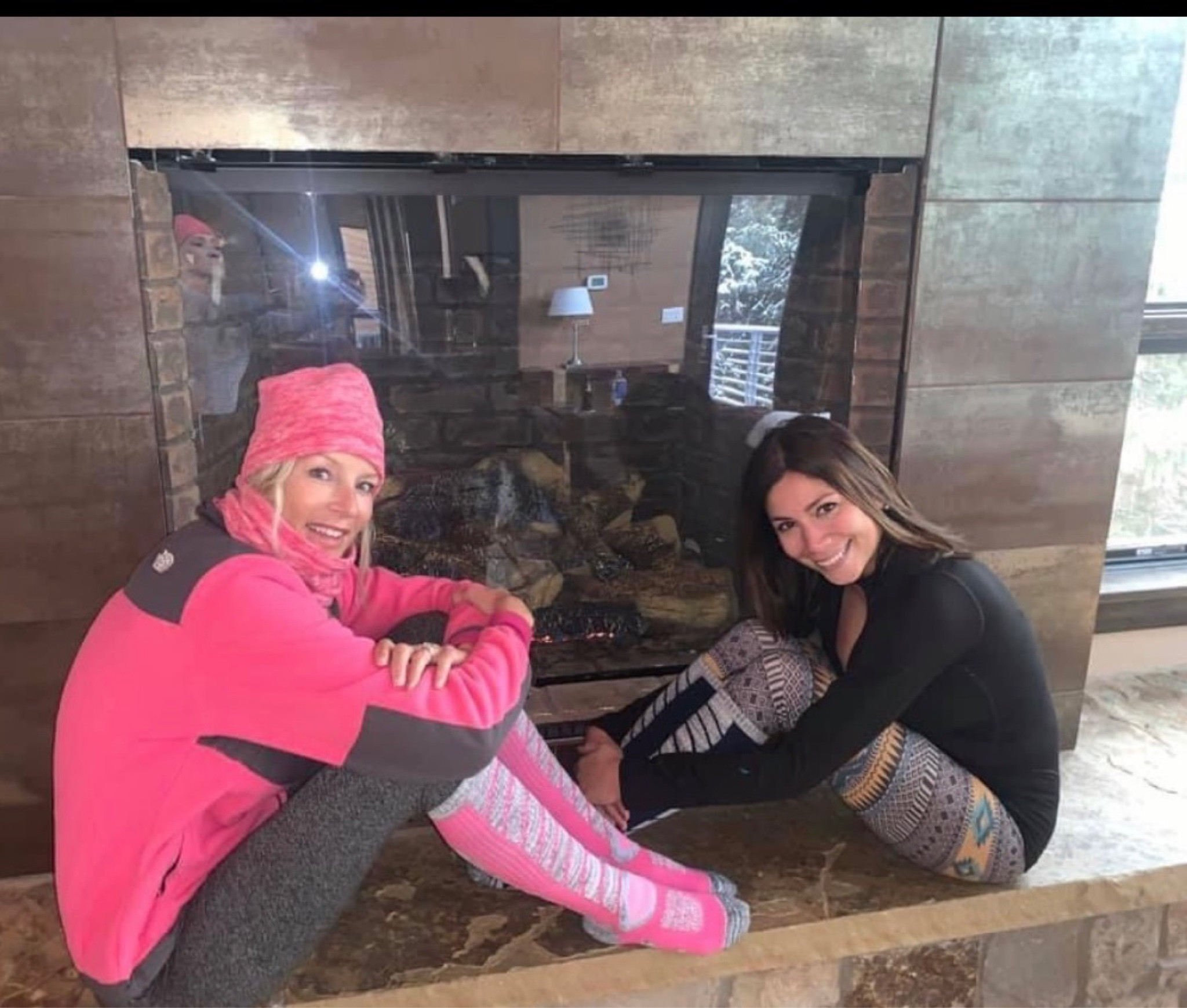 Après Ski💖

#Ski #Skiing #SkiTrip #Lodge #Fireplace 

#LTKstyletip #LTKSeasonal #LTKsalealert